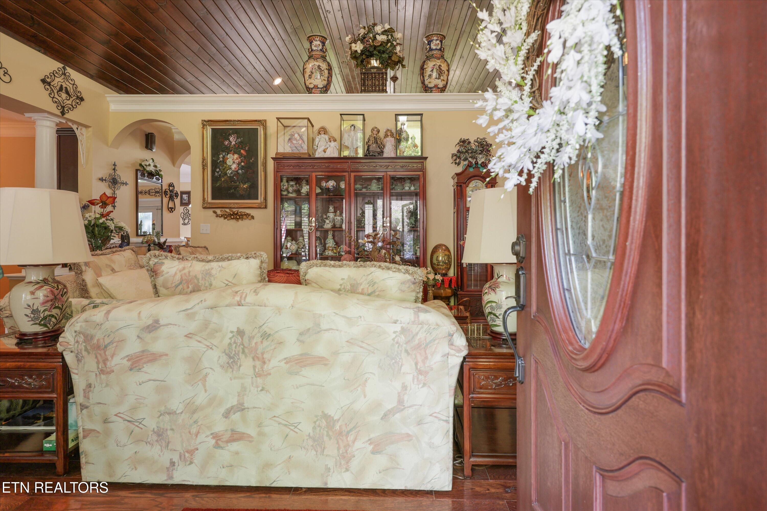 180 Silver Trail New Tazewell TN 37825