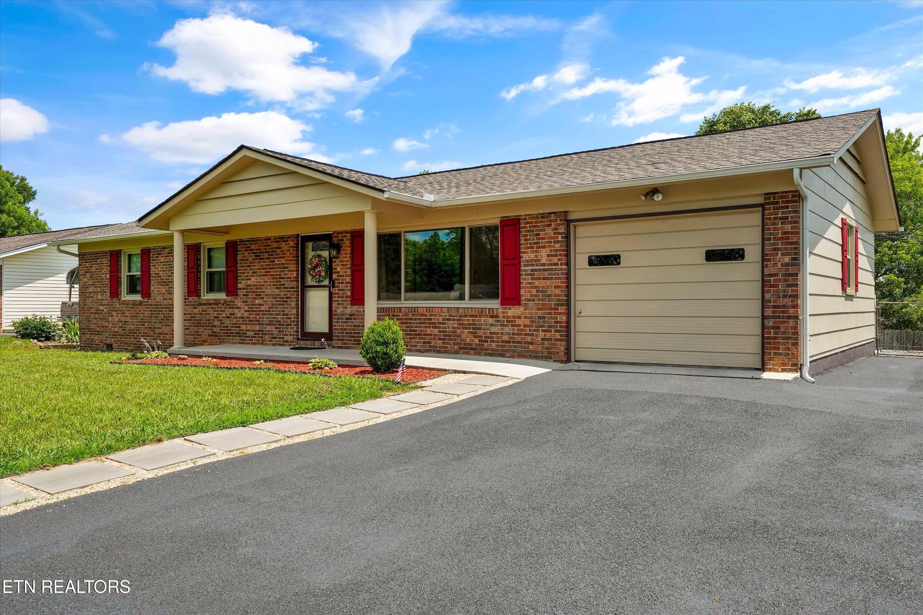 7740 Ashley Road Powell TN 37849