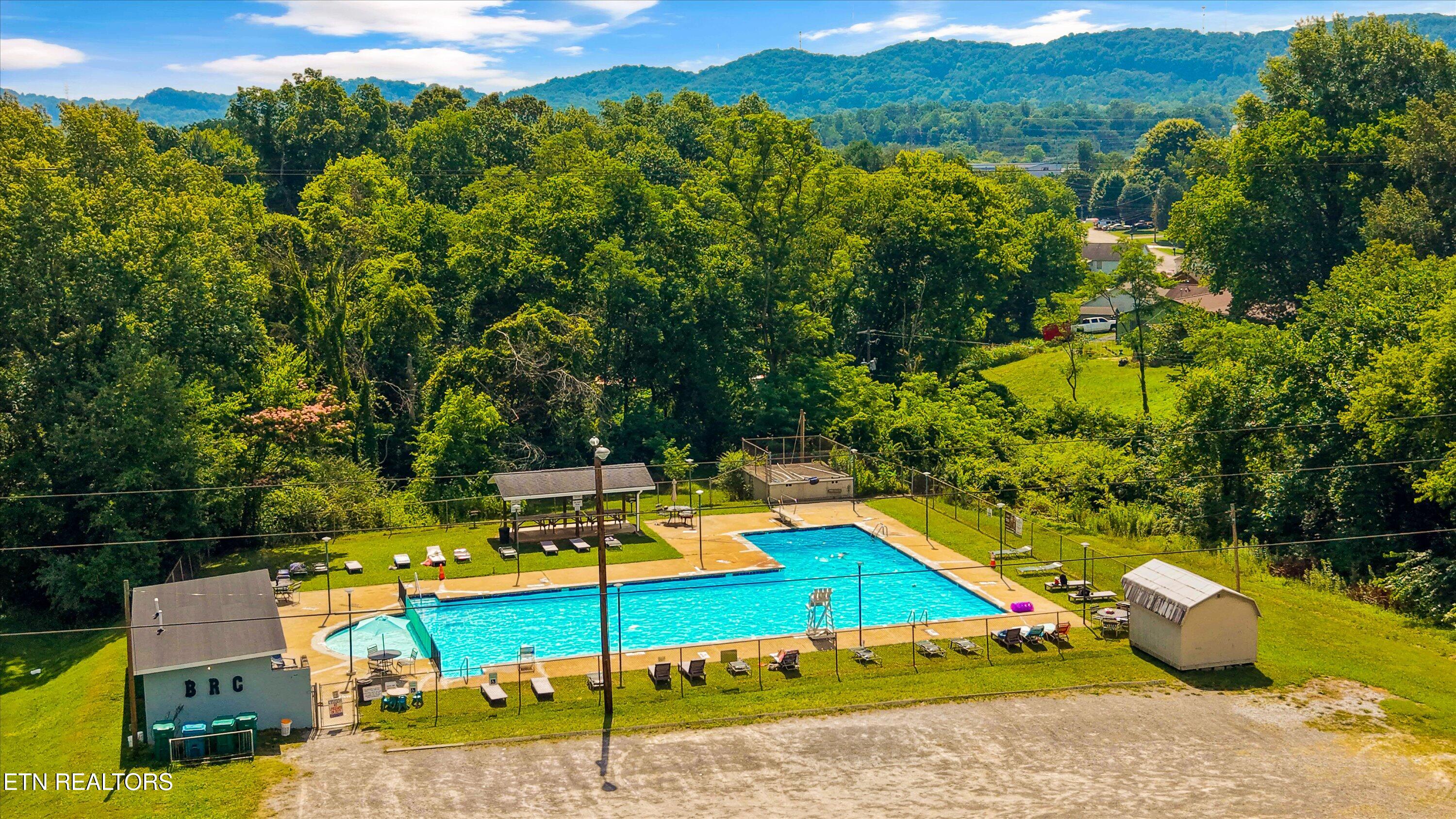 7740 Ashley Road Powell TN 37849