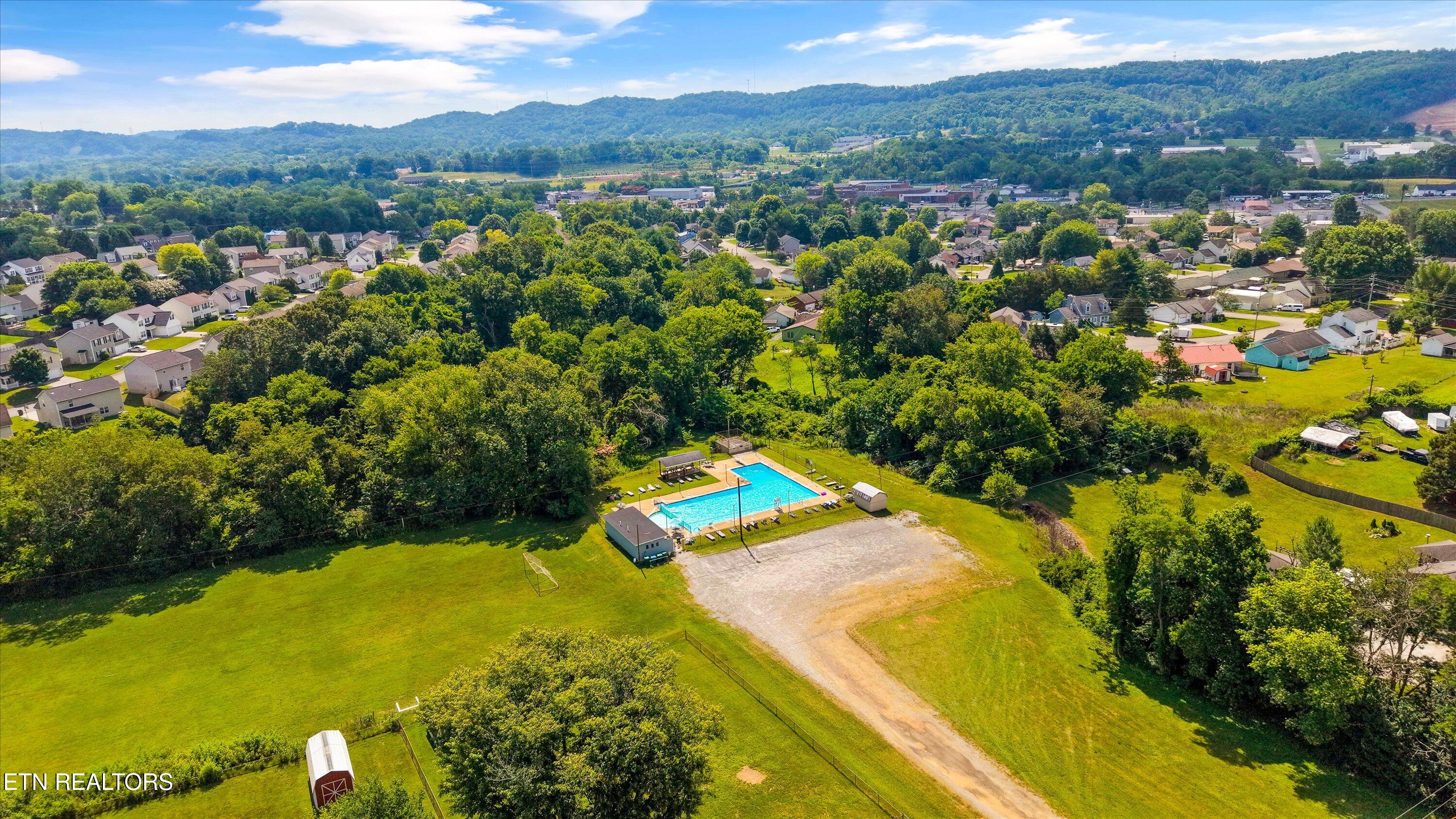 7740 Ashley Road Powell TN 37849
