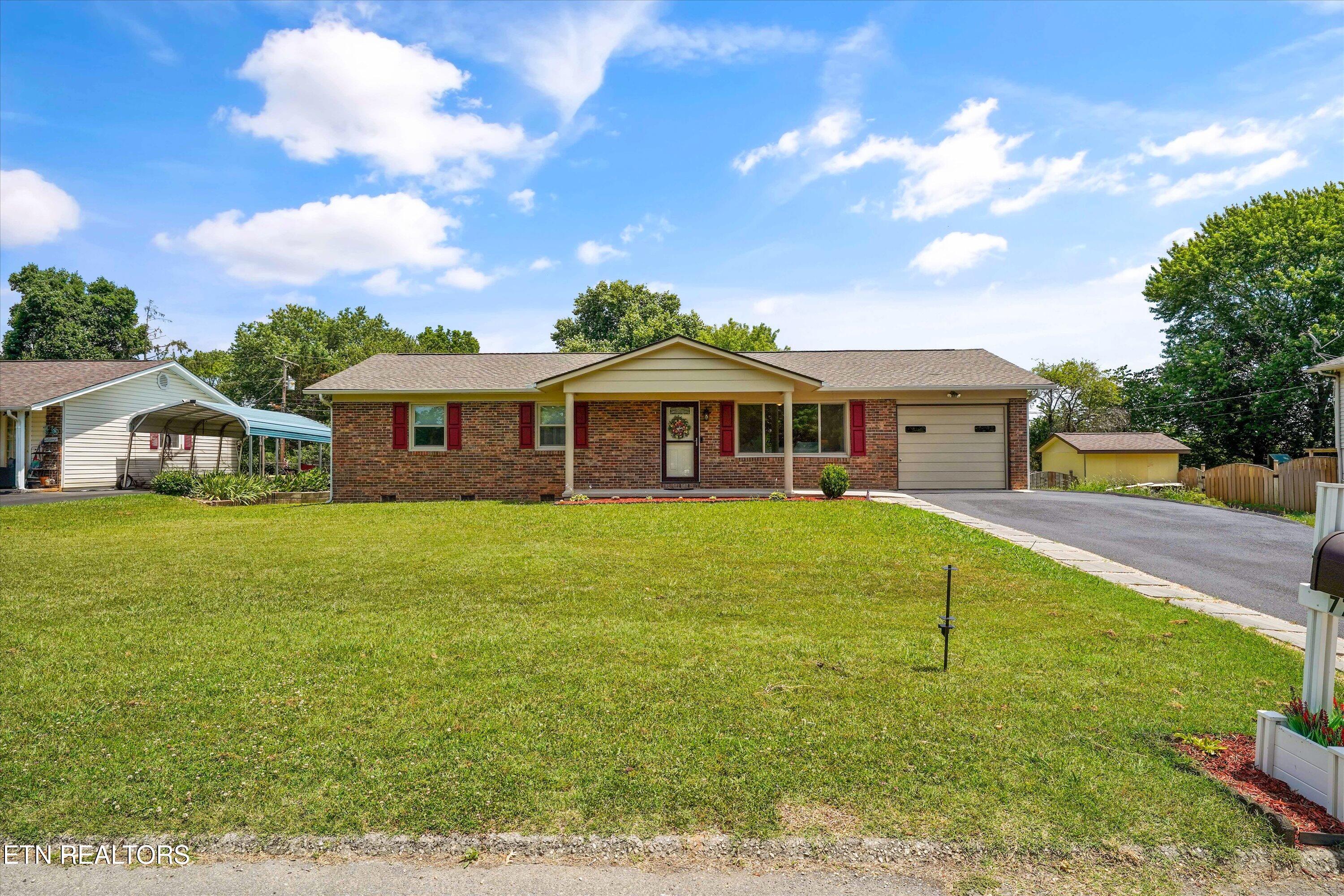 7740 Ashley Road Powell TN 37849