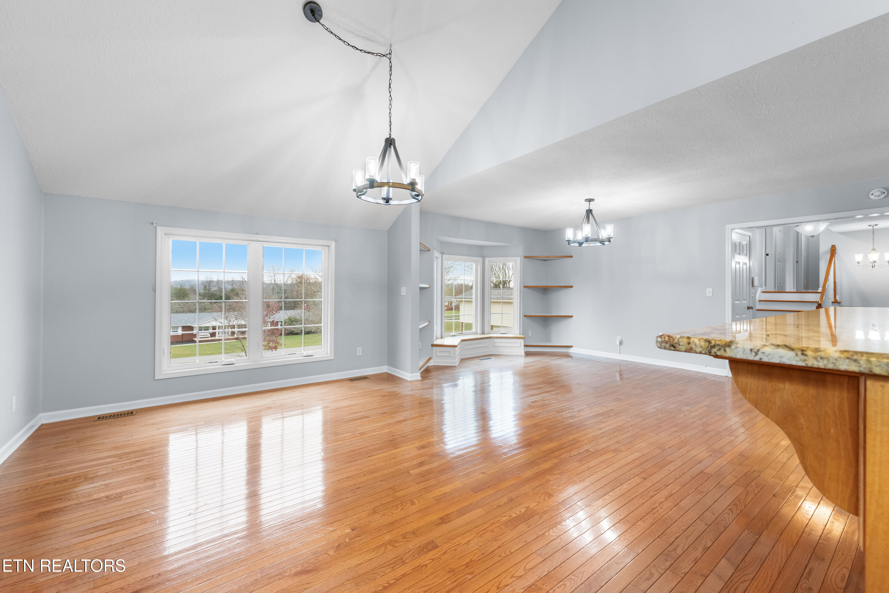 206 Hickory Lane Jacksboro TN 37757