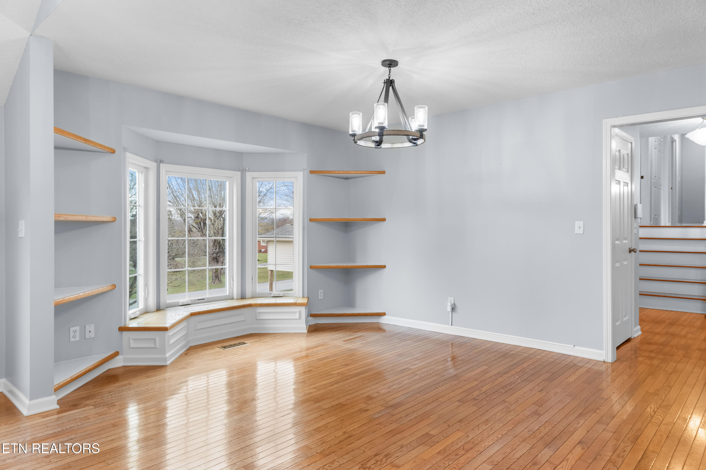 206 Hickory Lane Jacksboro TN 37757