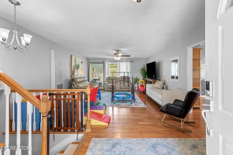 206 Hickory Lane Jacksboro TN 37757