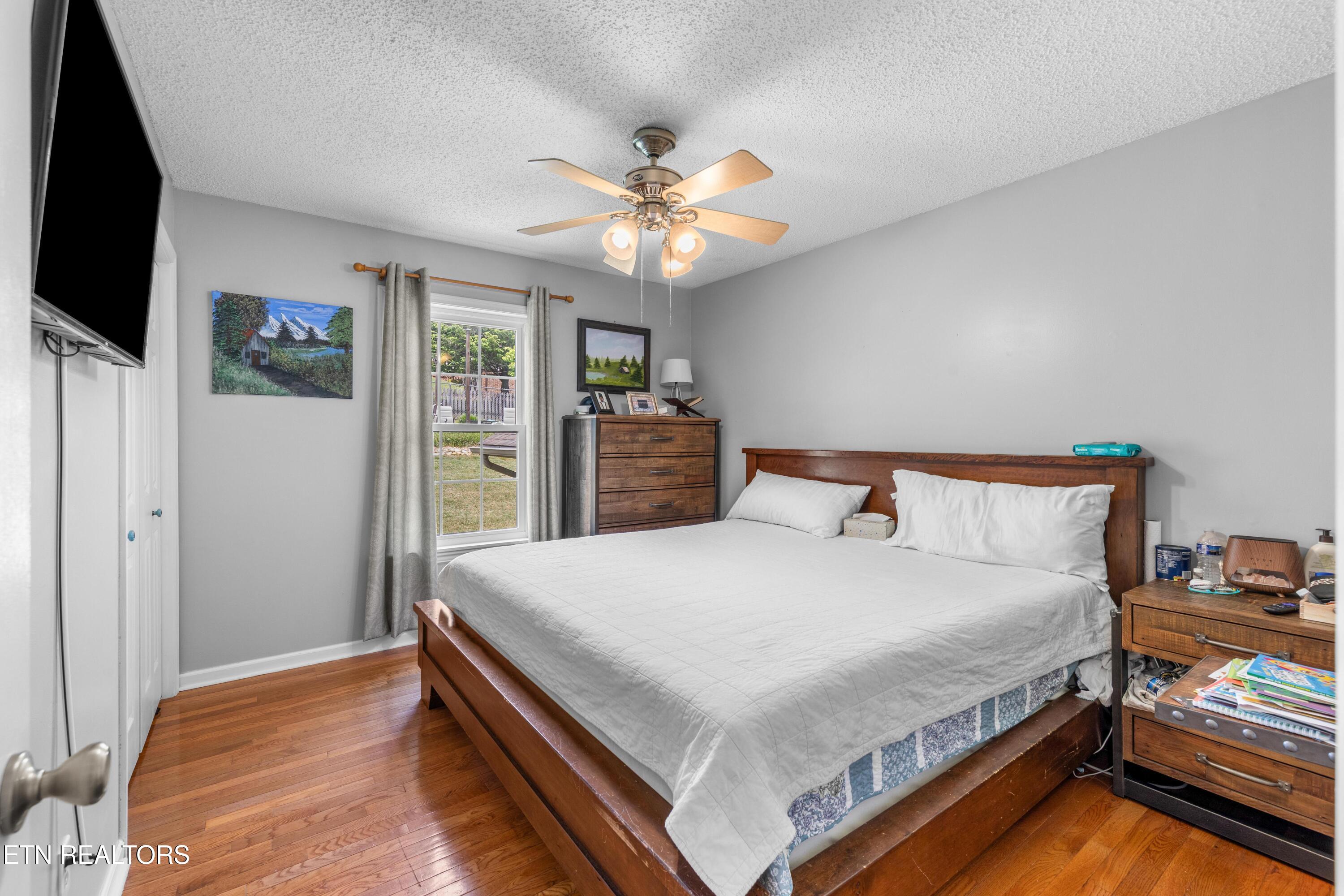 206 Hickory Lane Jacksboro TN 37757