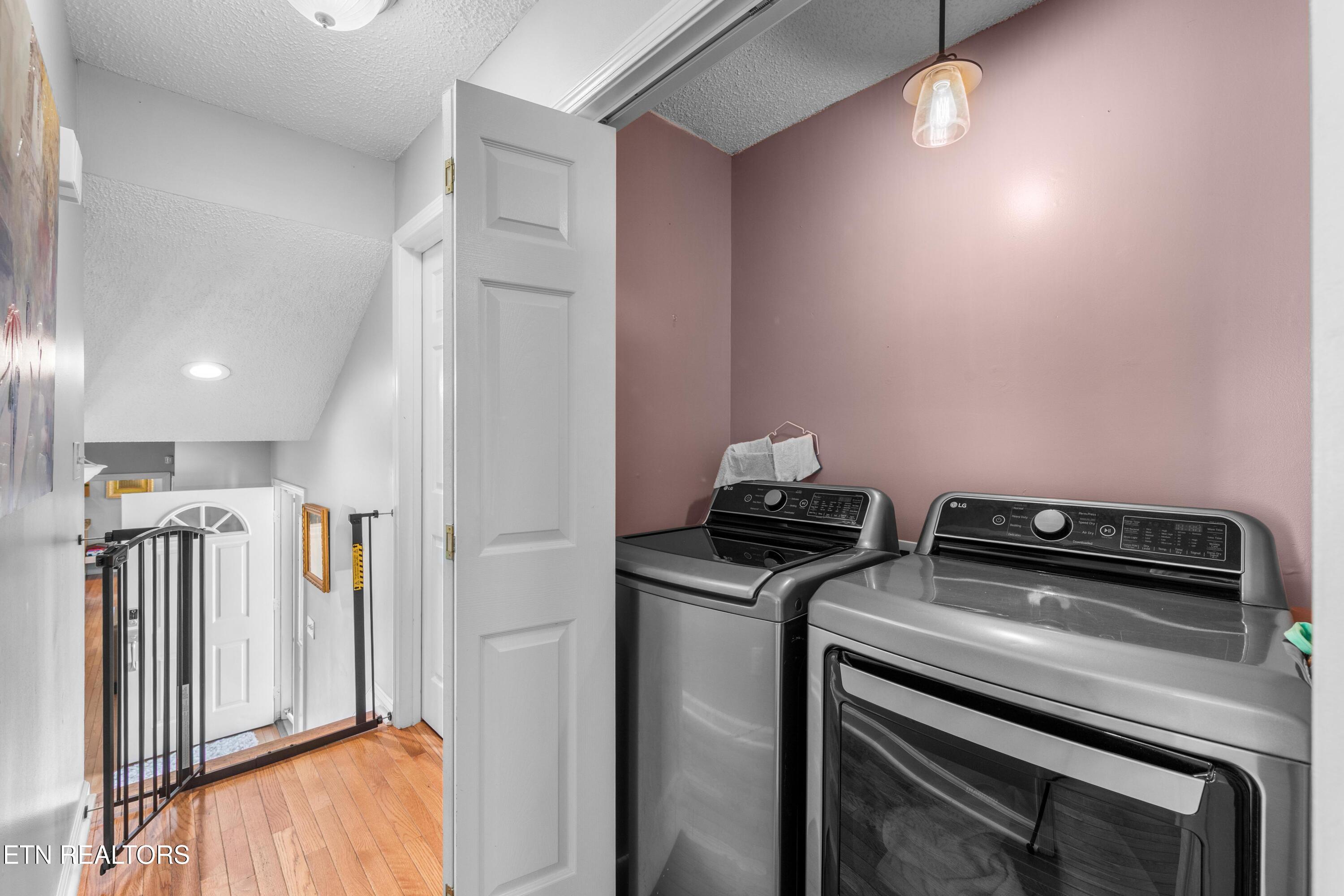 206 Hickory Lane Jacksboro TN 37757