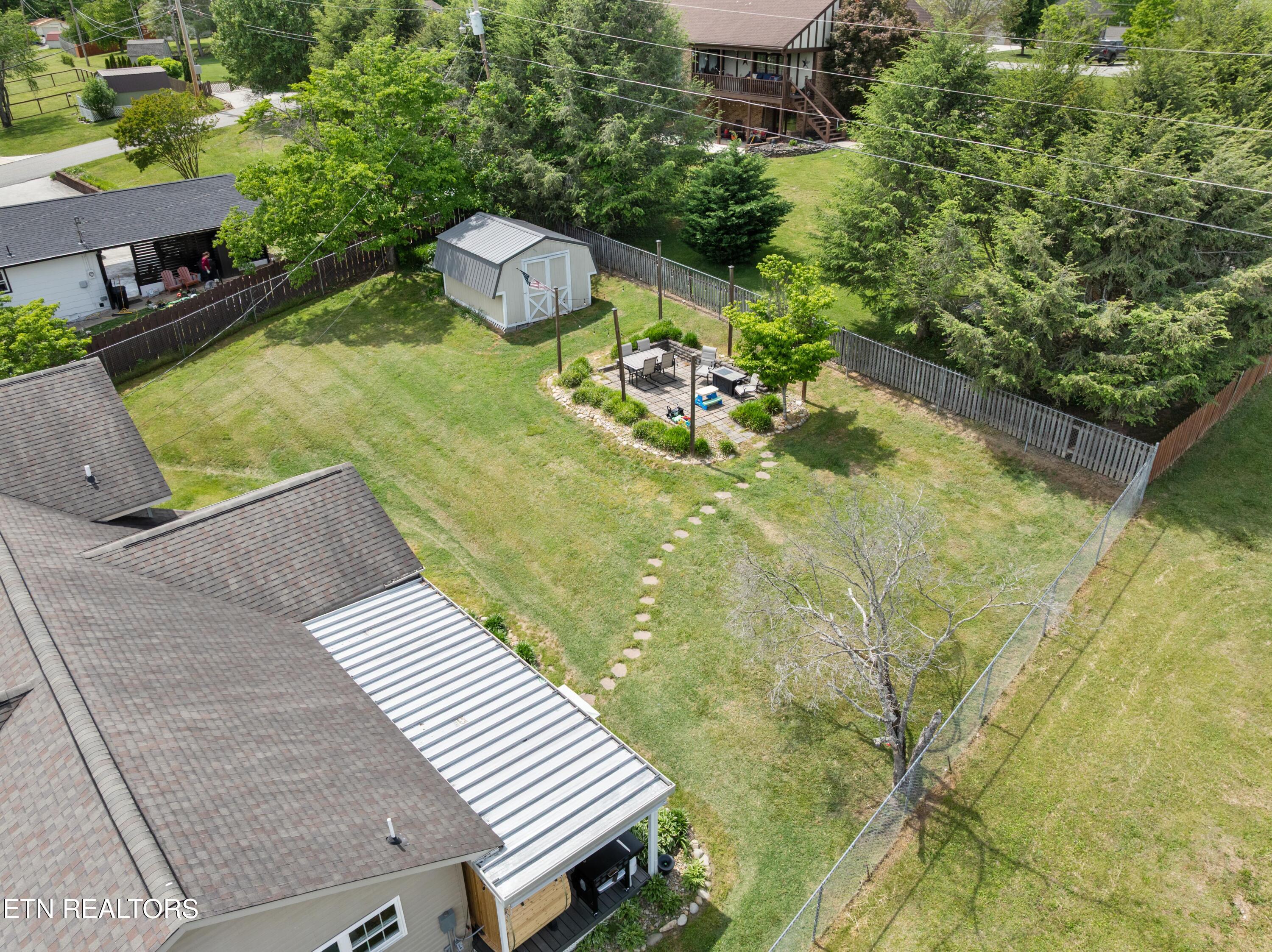 206 Hickory Lane Jacksboro TN 37757