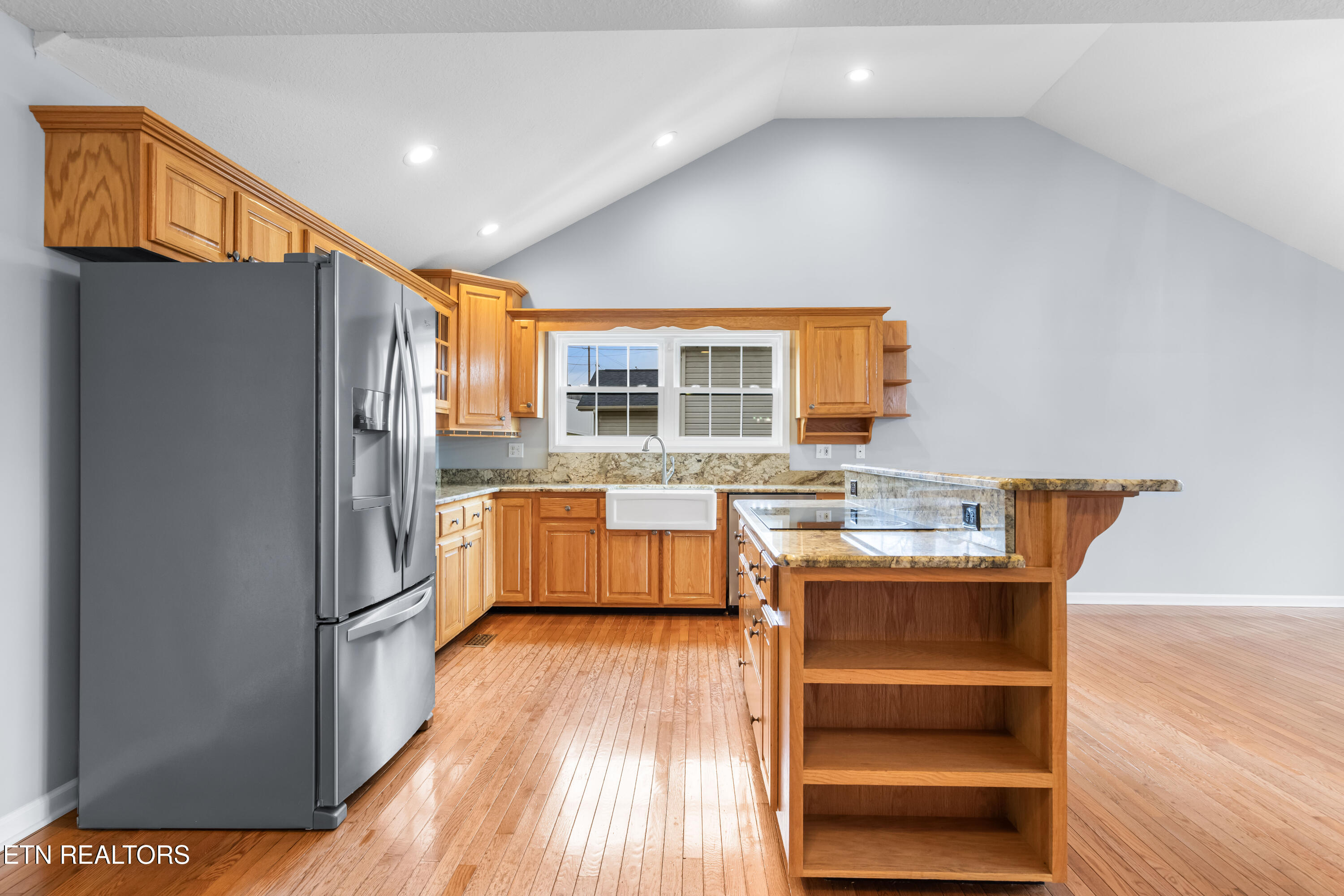 206 Hickory Lane Jacksboro TN 37757