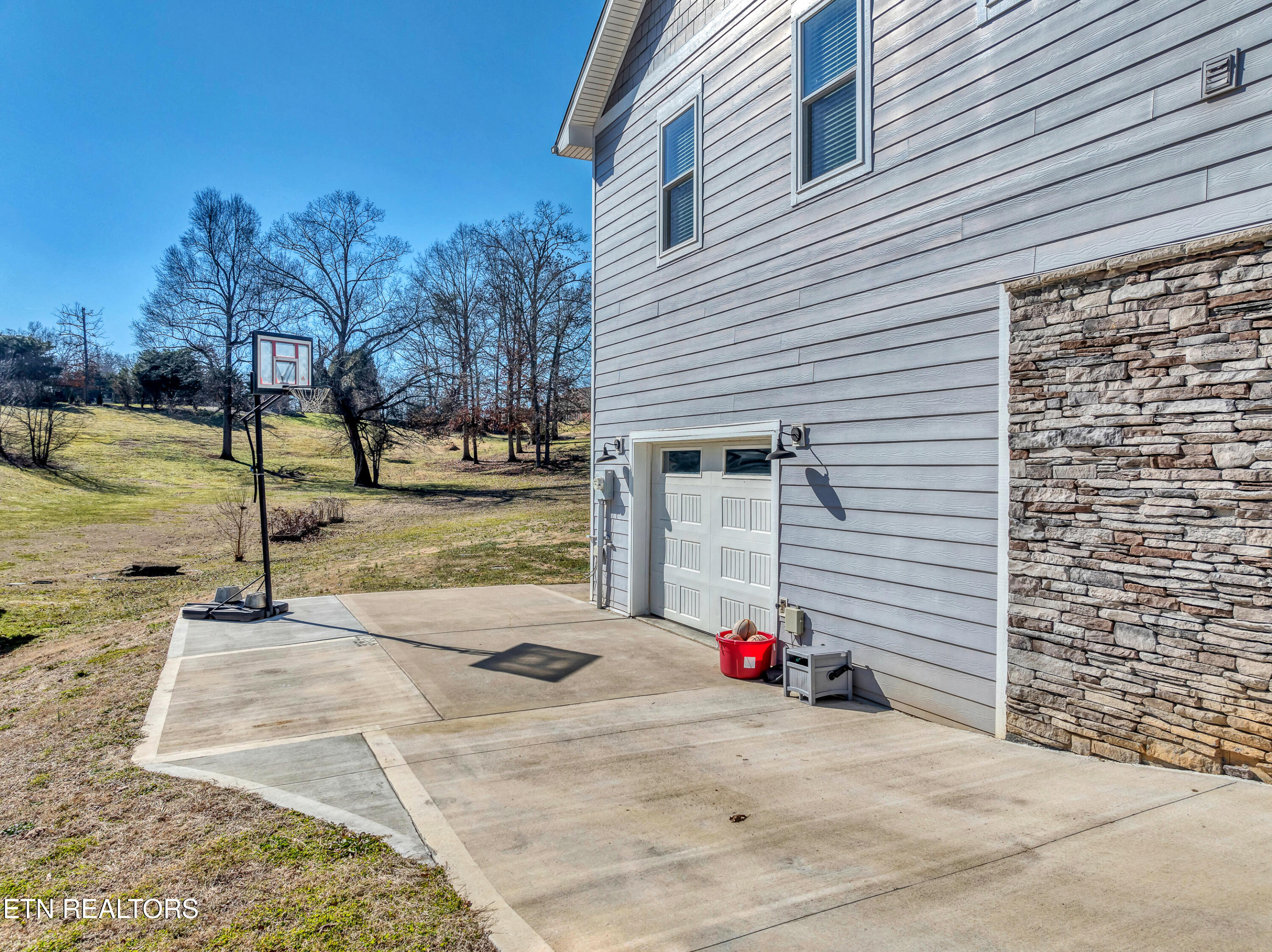 1322 Houston Springs Road Greenback TN 37742