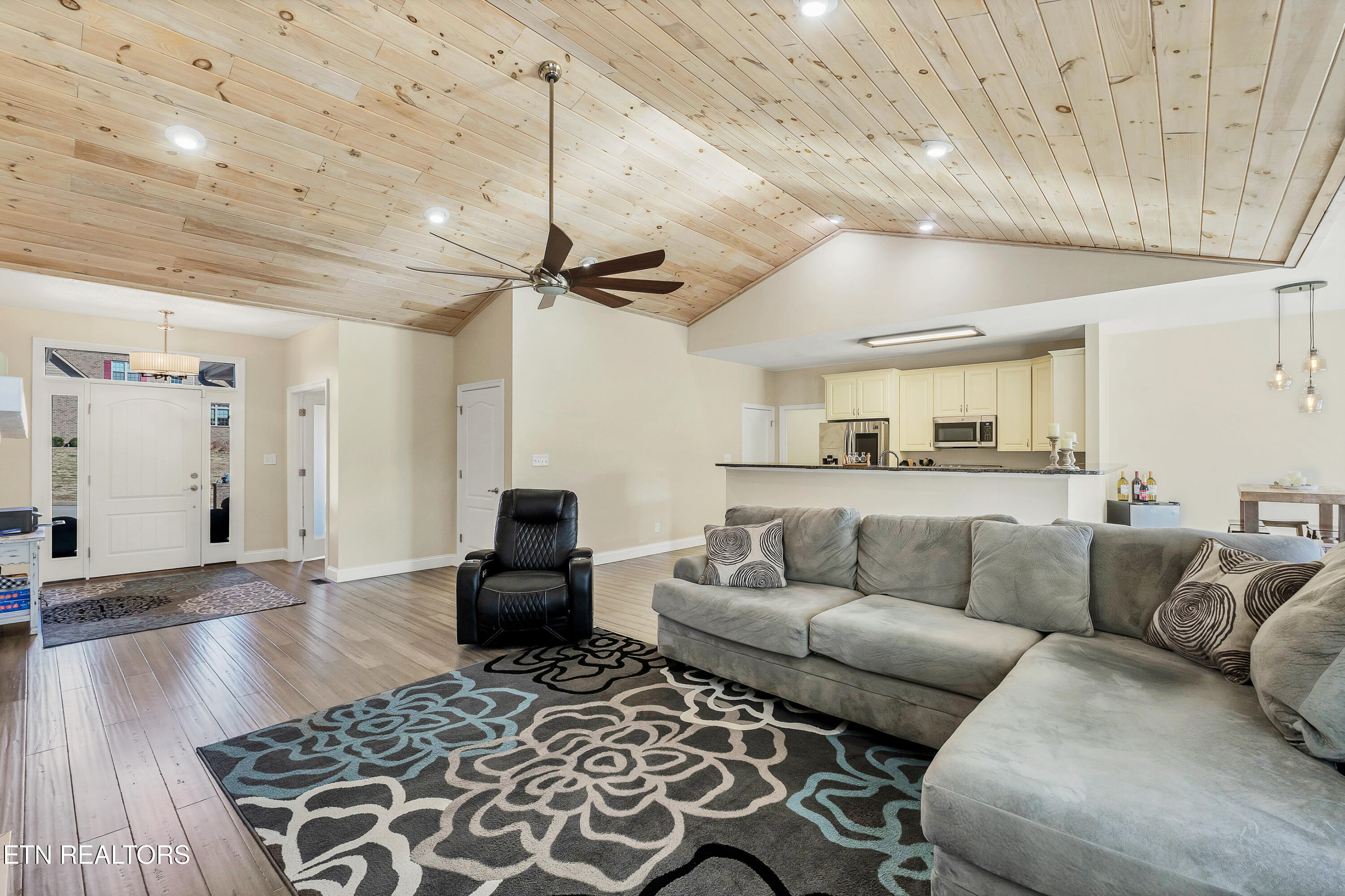 1322 Houston Springs Road Greenback TN 37742
