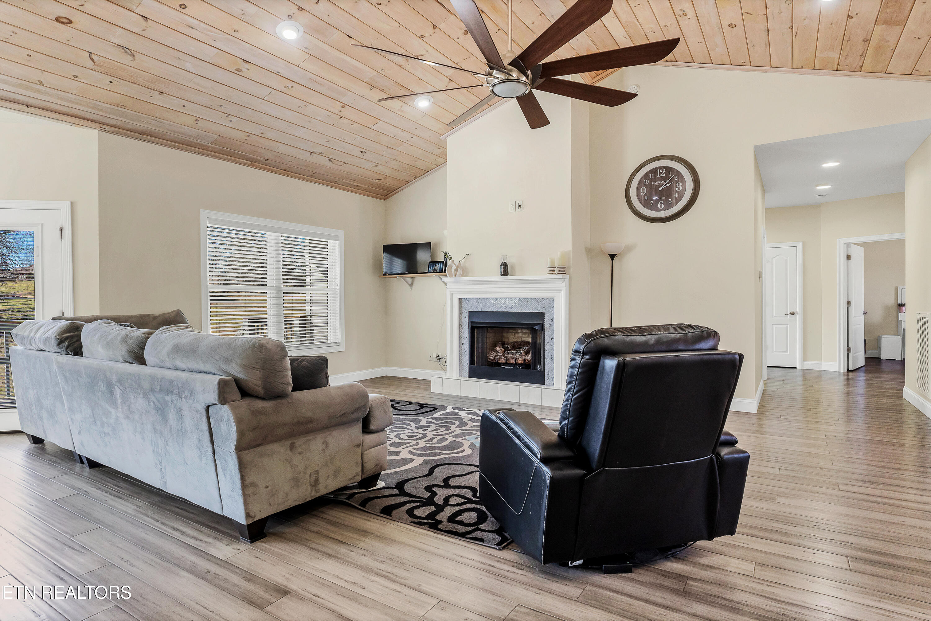 1322 Houston Springs Road Greenback TN 37742