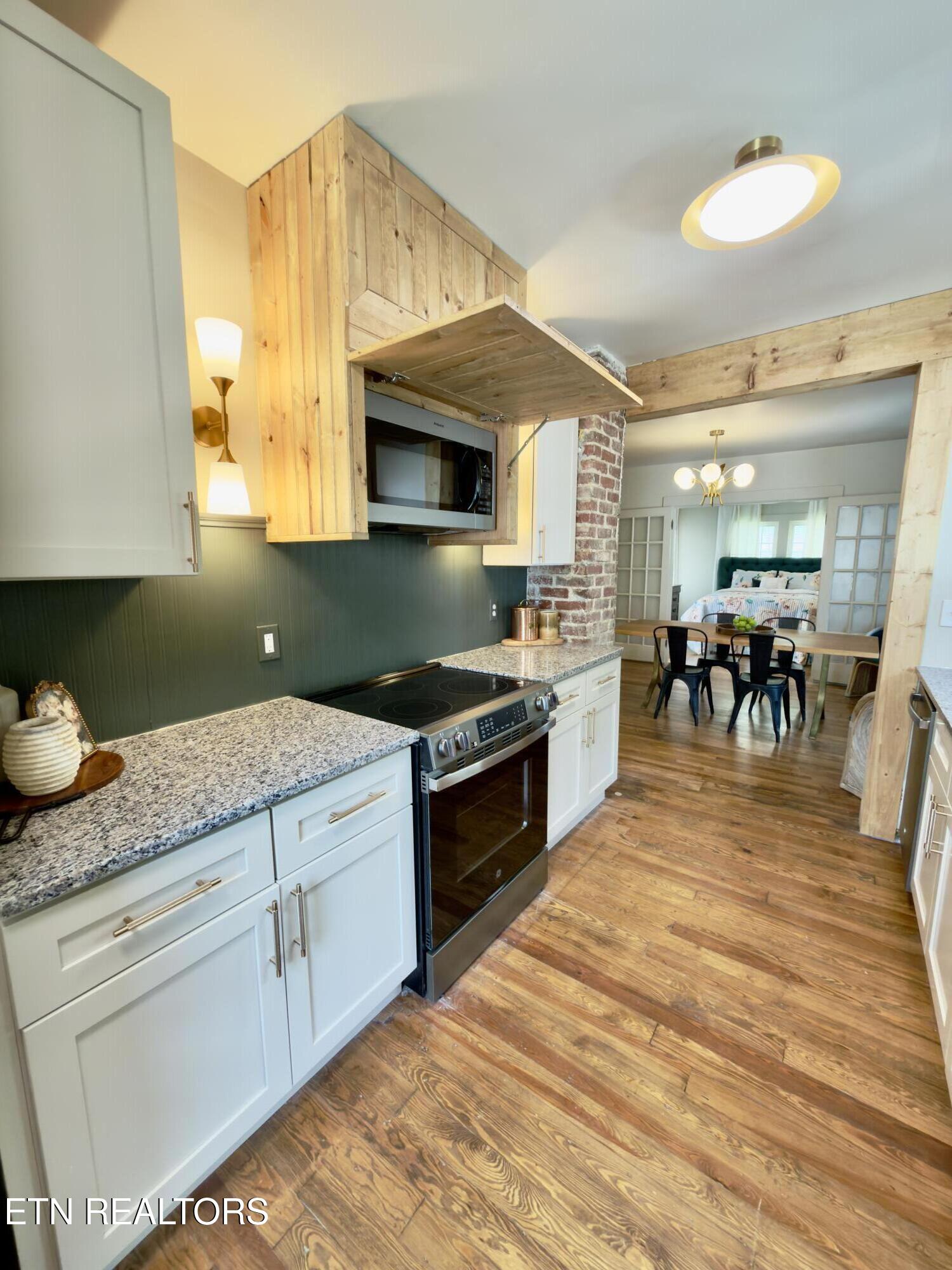 1701 Branson Avenue Knoxville TN 37917