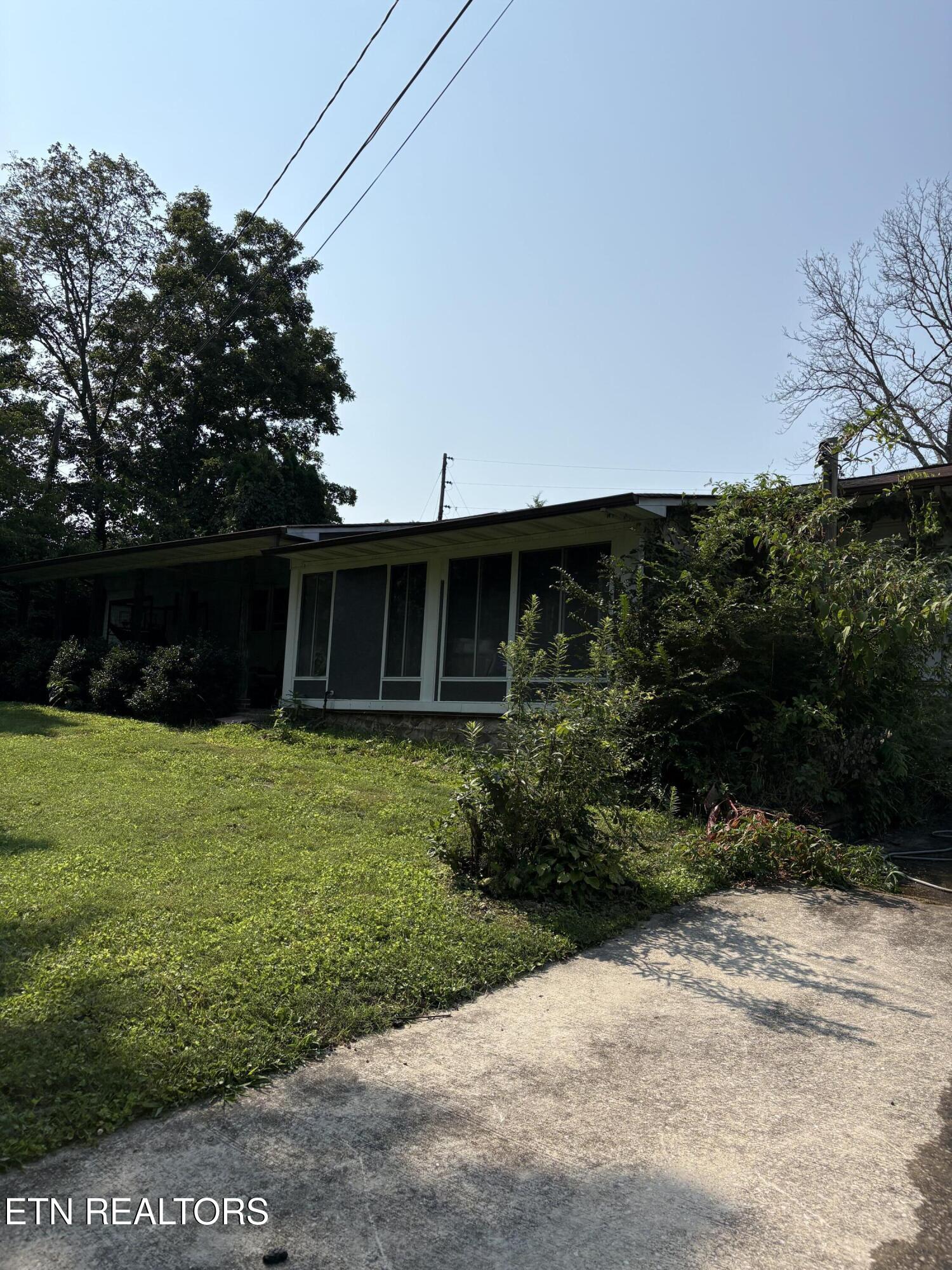 9258 Cherokee Trail Crossville TN 38572