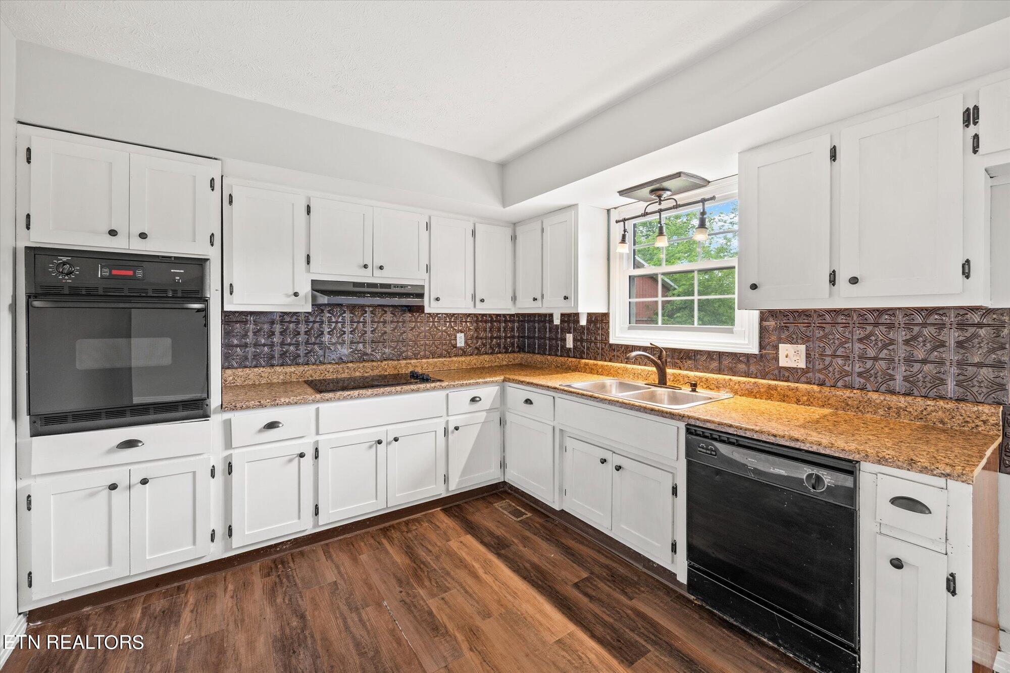 2159 Fairview Road Byrdstown TN 38549