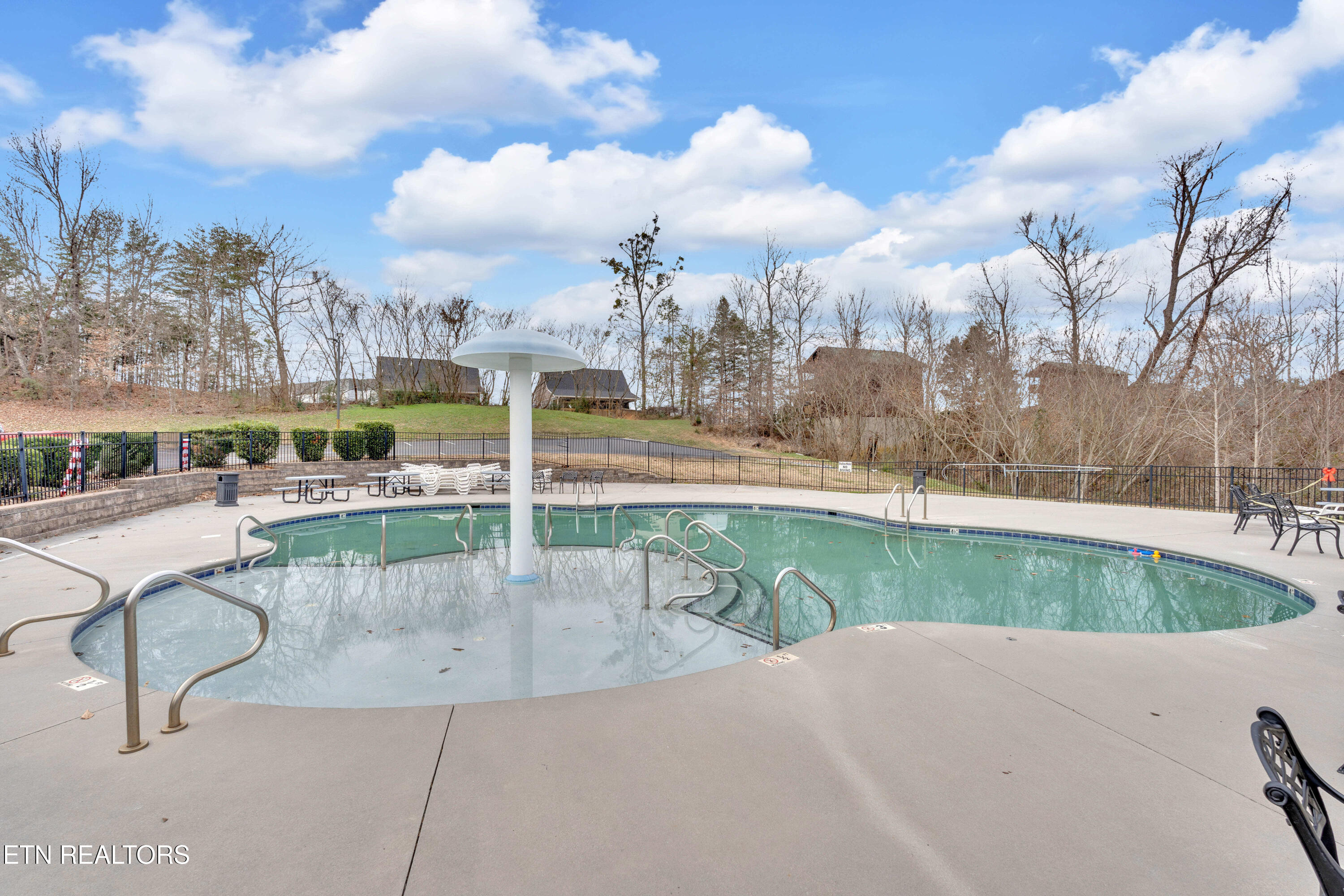 124 Plaza Drive Pigeon Forge TN 37863