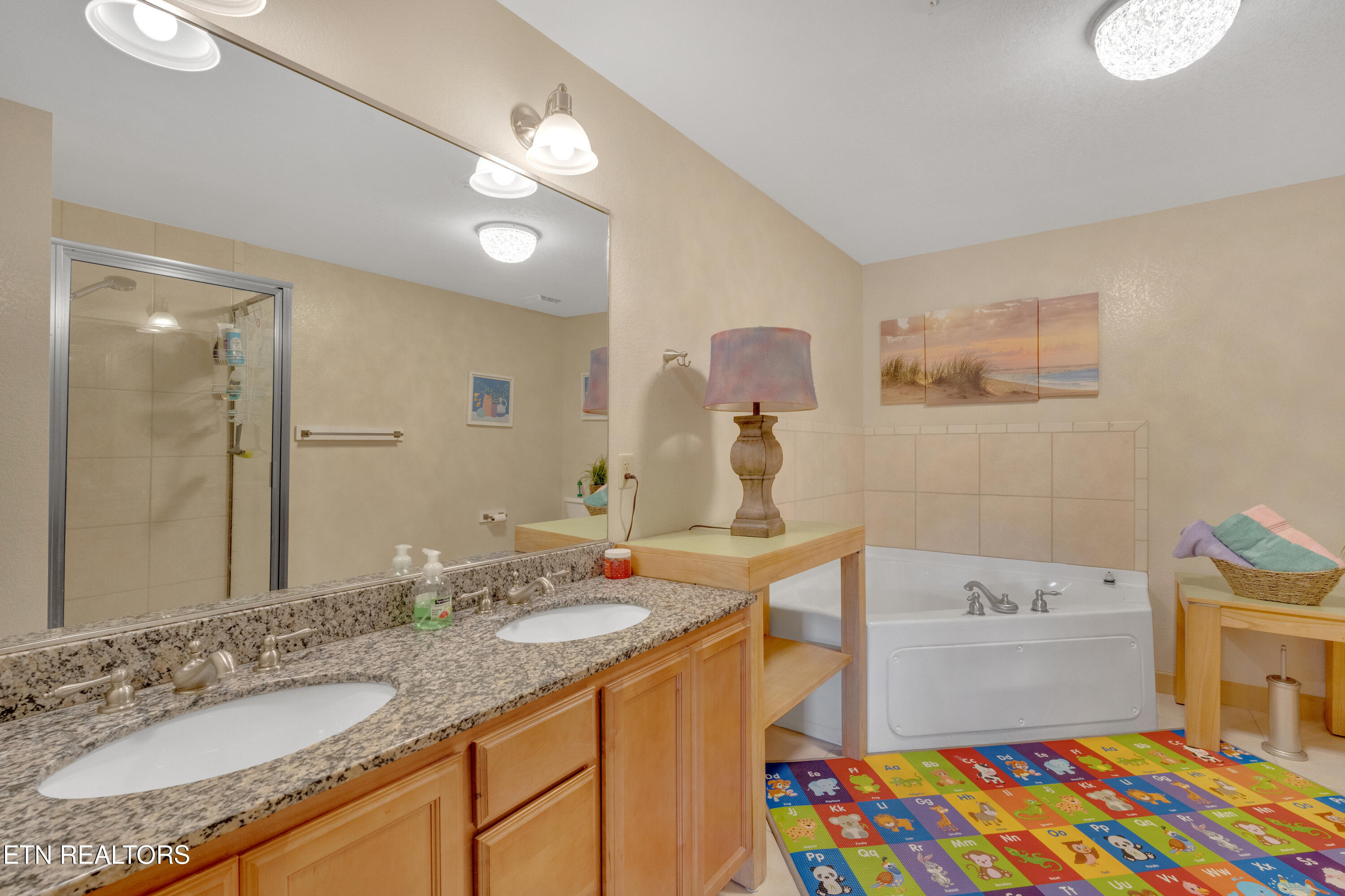 124 Plaza Drive Pigeon Forge TN 37863