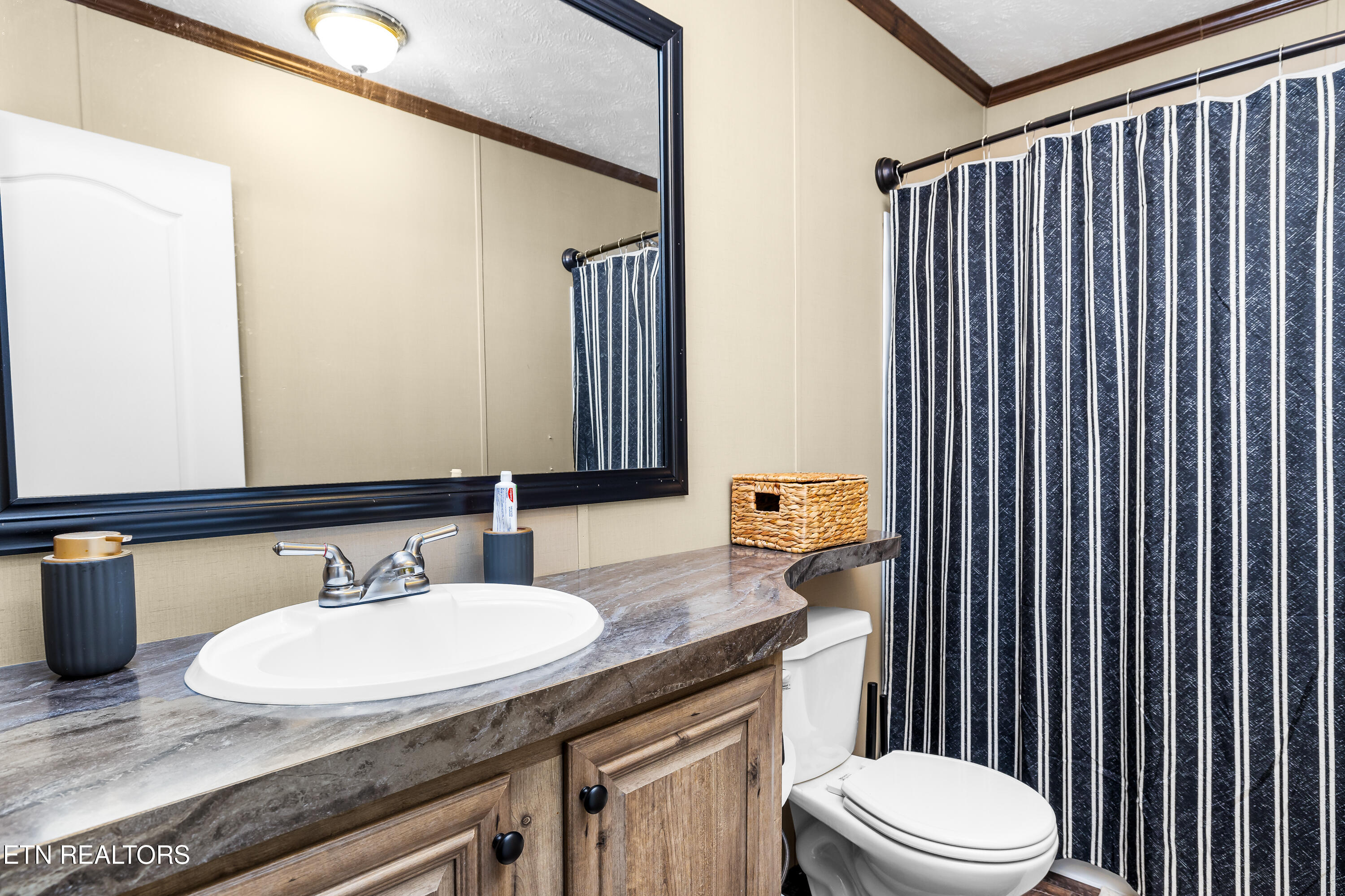 153 Powder House Road Clinton TN 37716