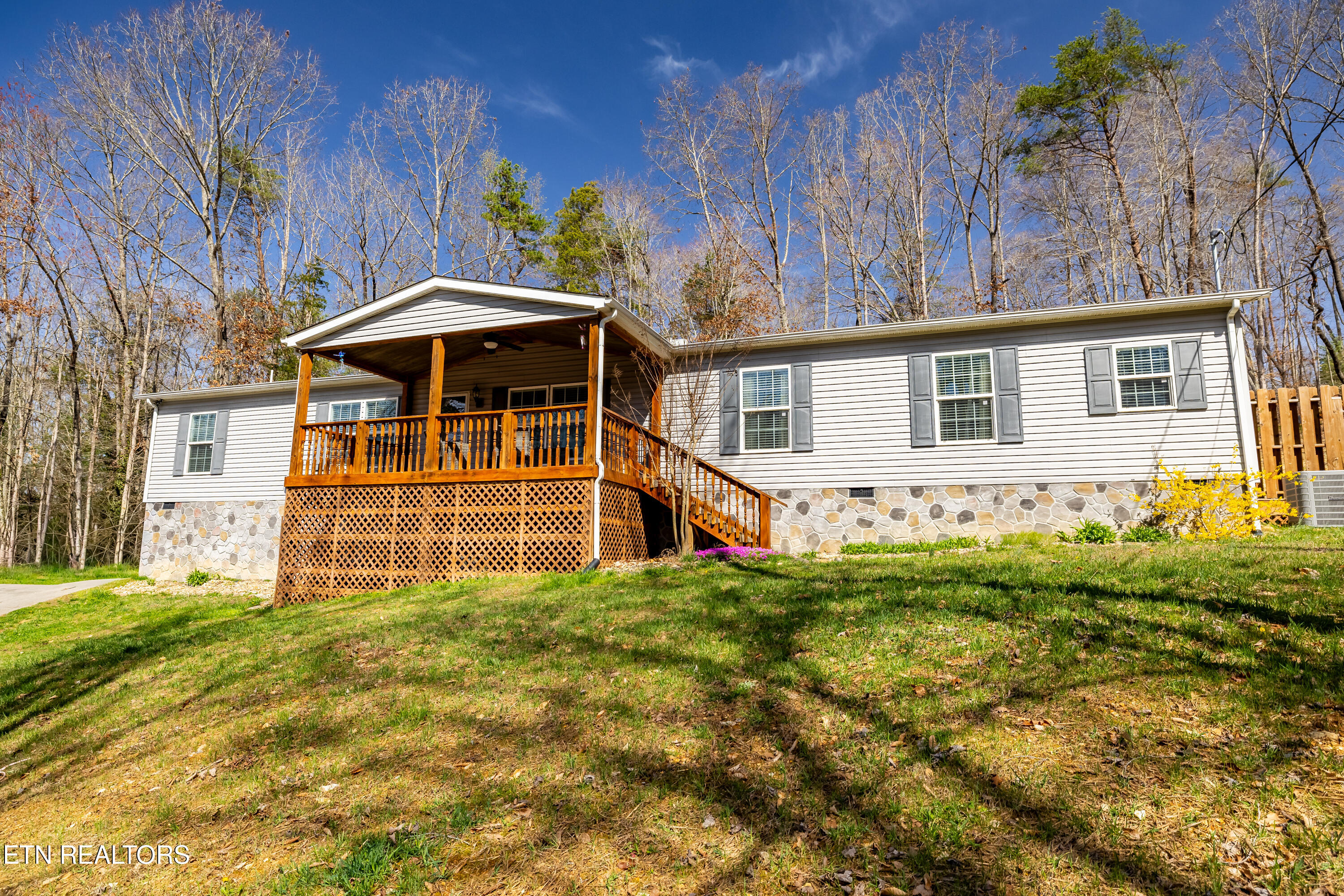 153 Powder House Road Clinton TN 37716