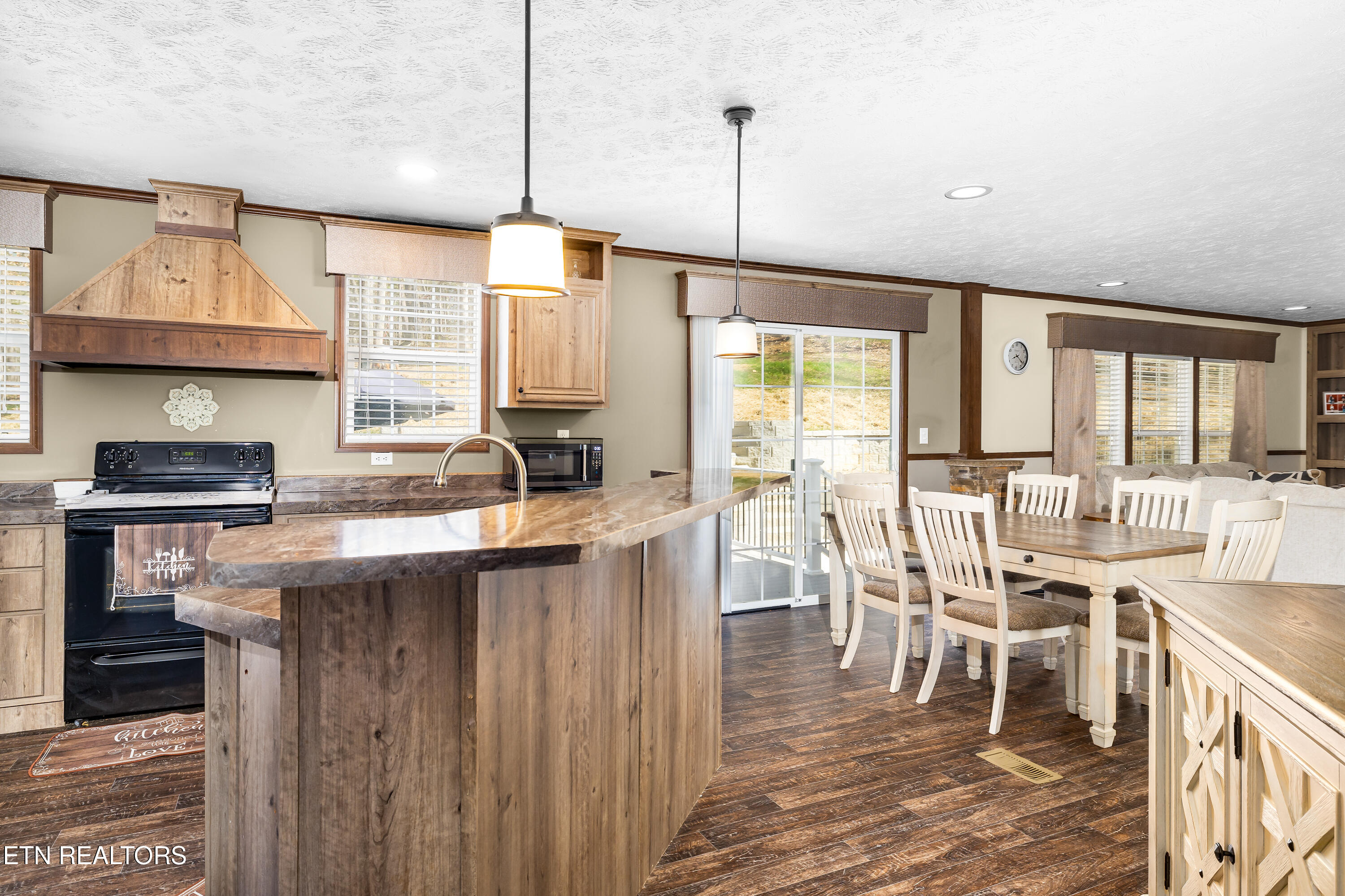 153 Powder House Road Clinton TN 37716