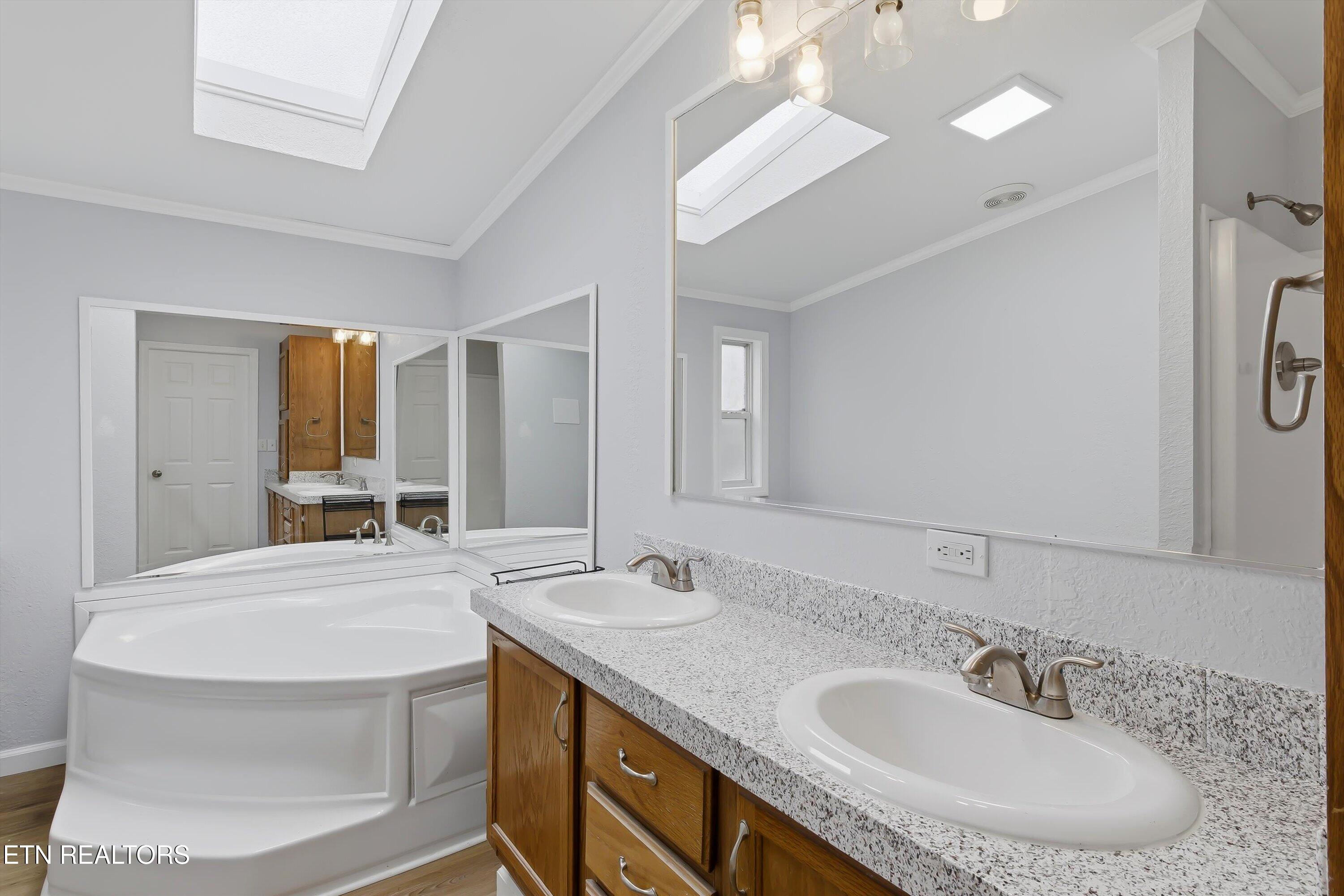 2214 Hinds Creek Road Heiskell TN 37754
