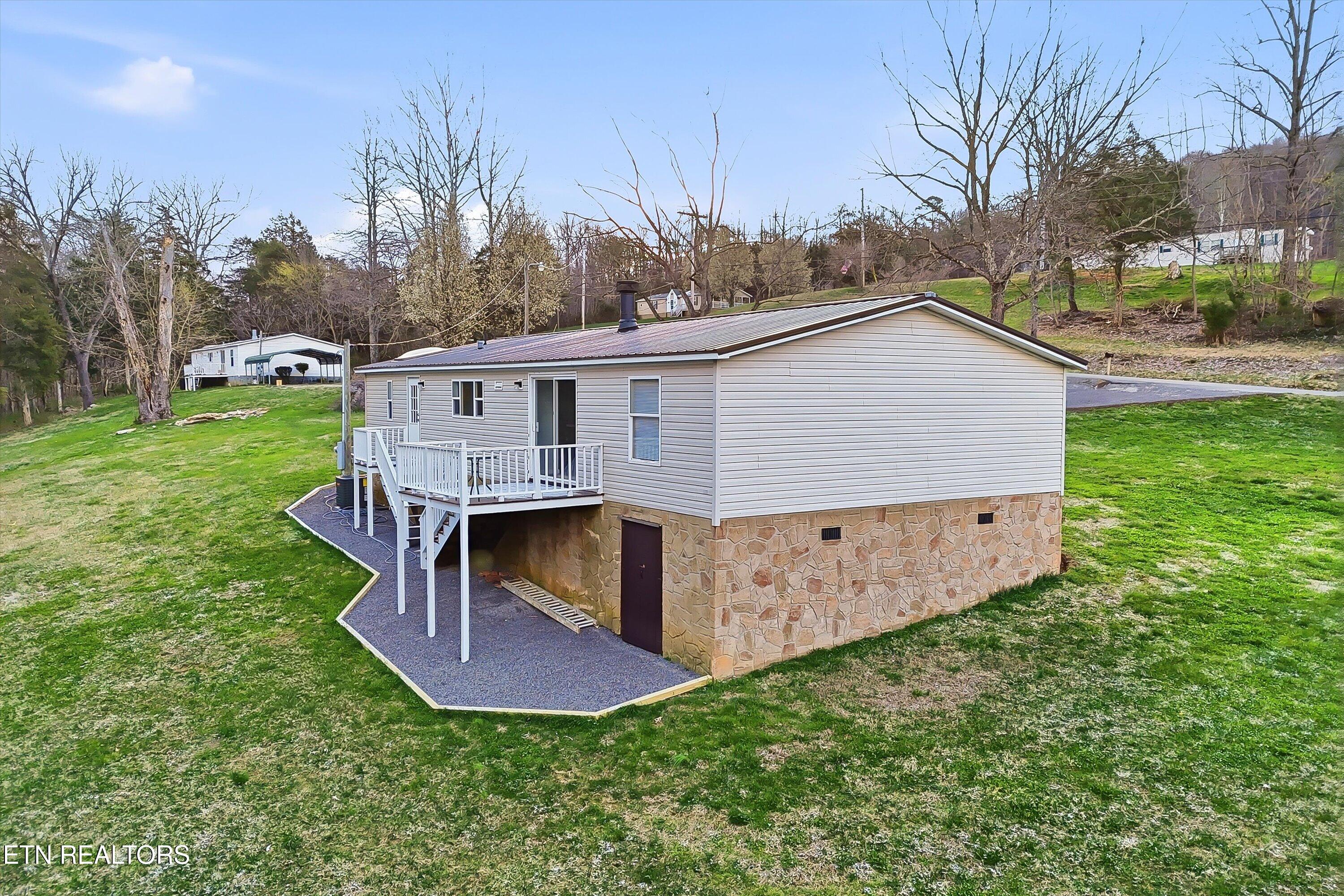2214 Hinds Creek Road Heiskell TN 37754