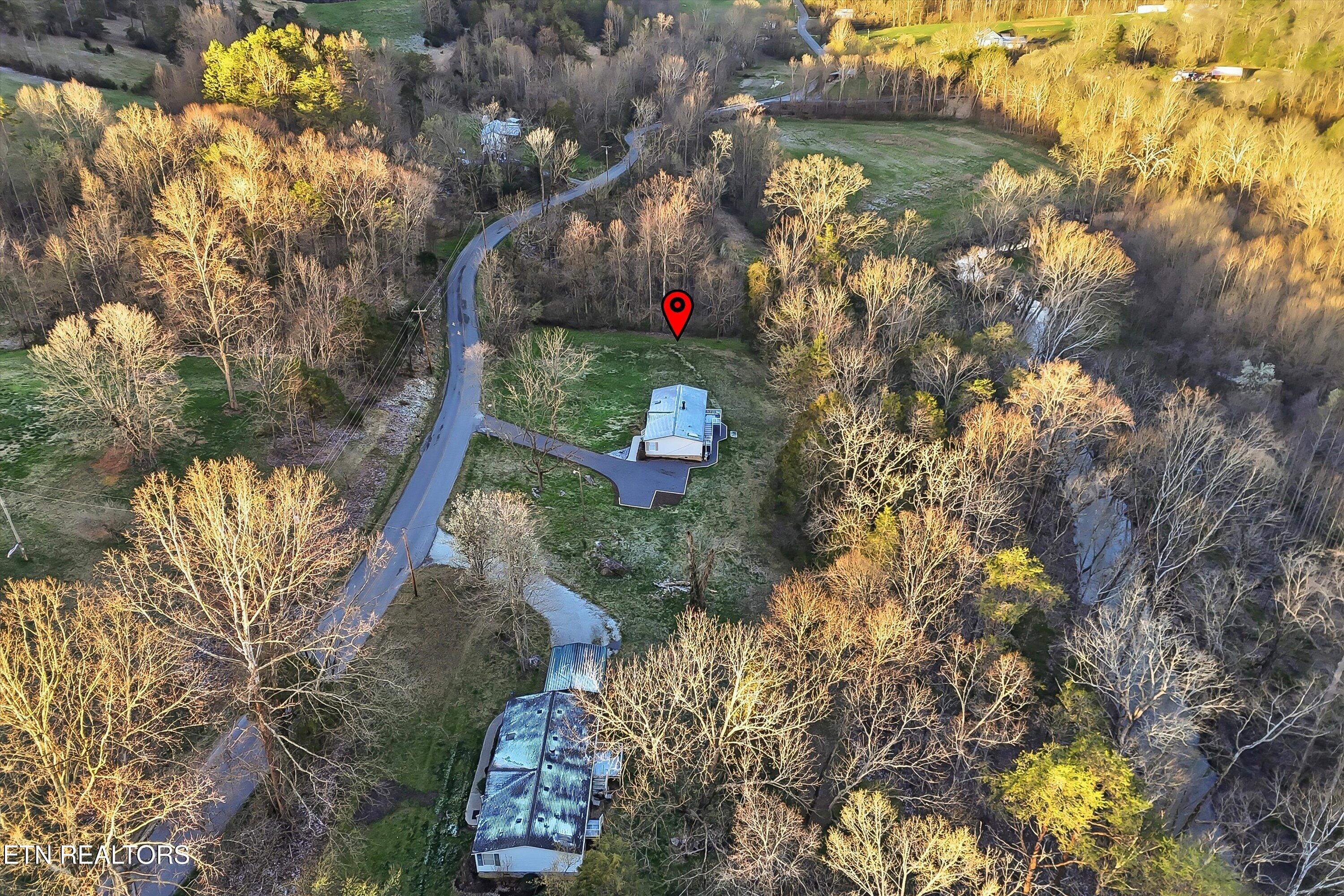 2214 Hinds Creek Road Heiskell TN 37754