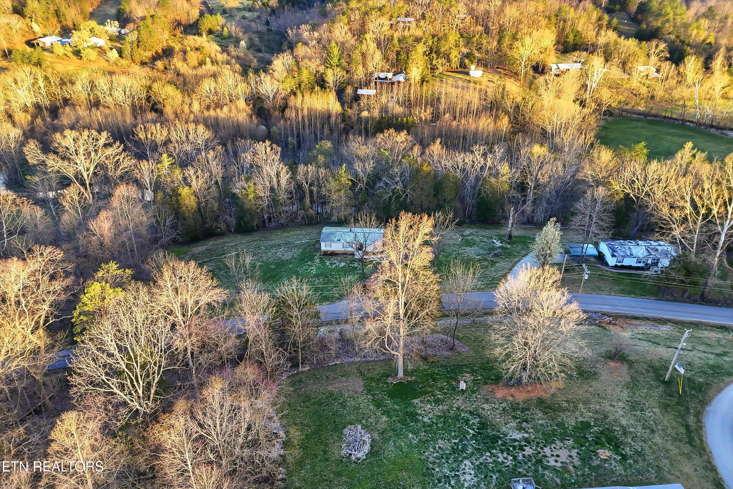 2214 Hinds Creek Road Heiskell TN 37754