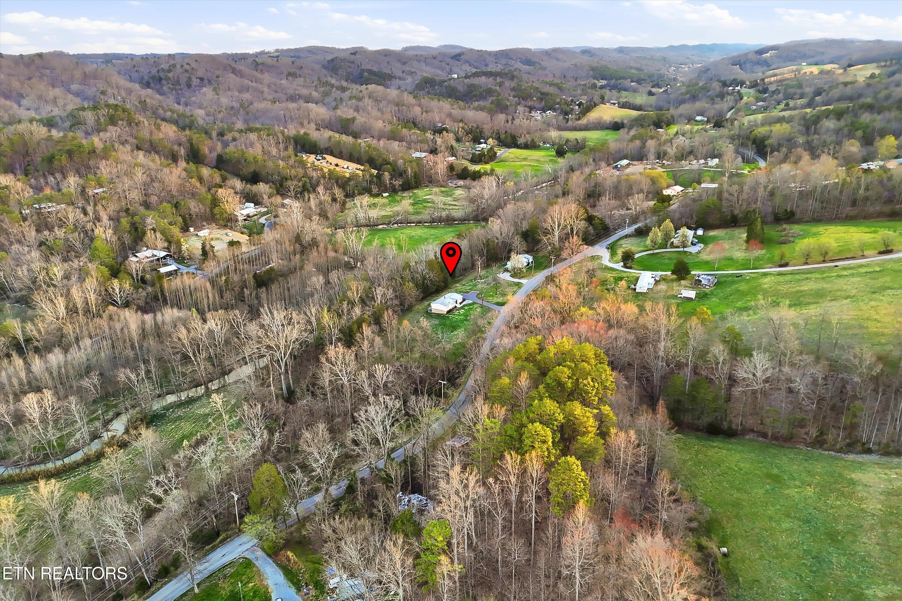 2214 Hinds Creek Road Heiskell TN 37754