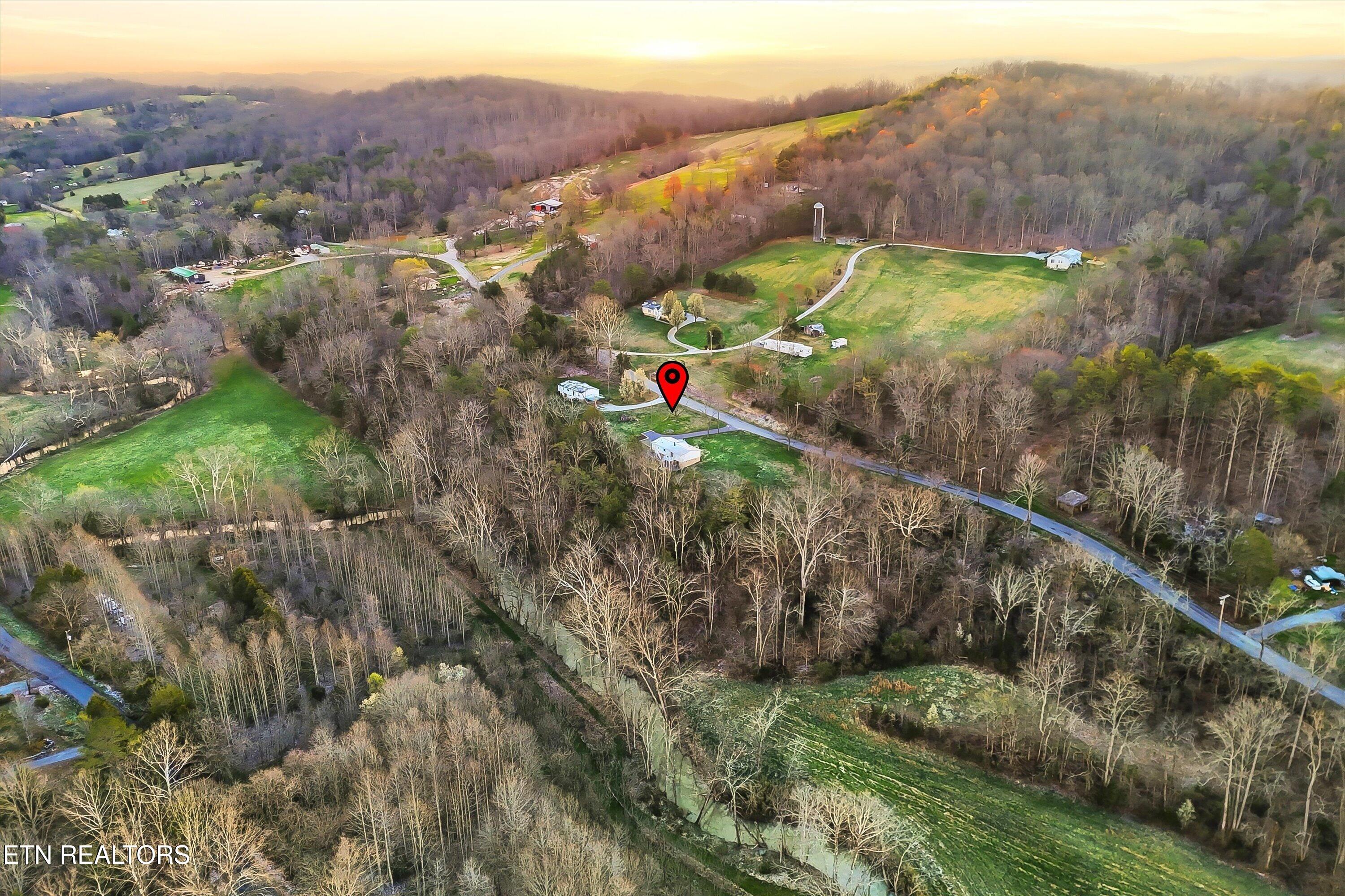 2214 Hinds Creek Road Heiskell TN 37754