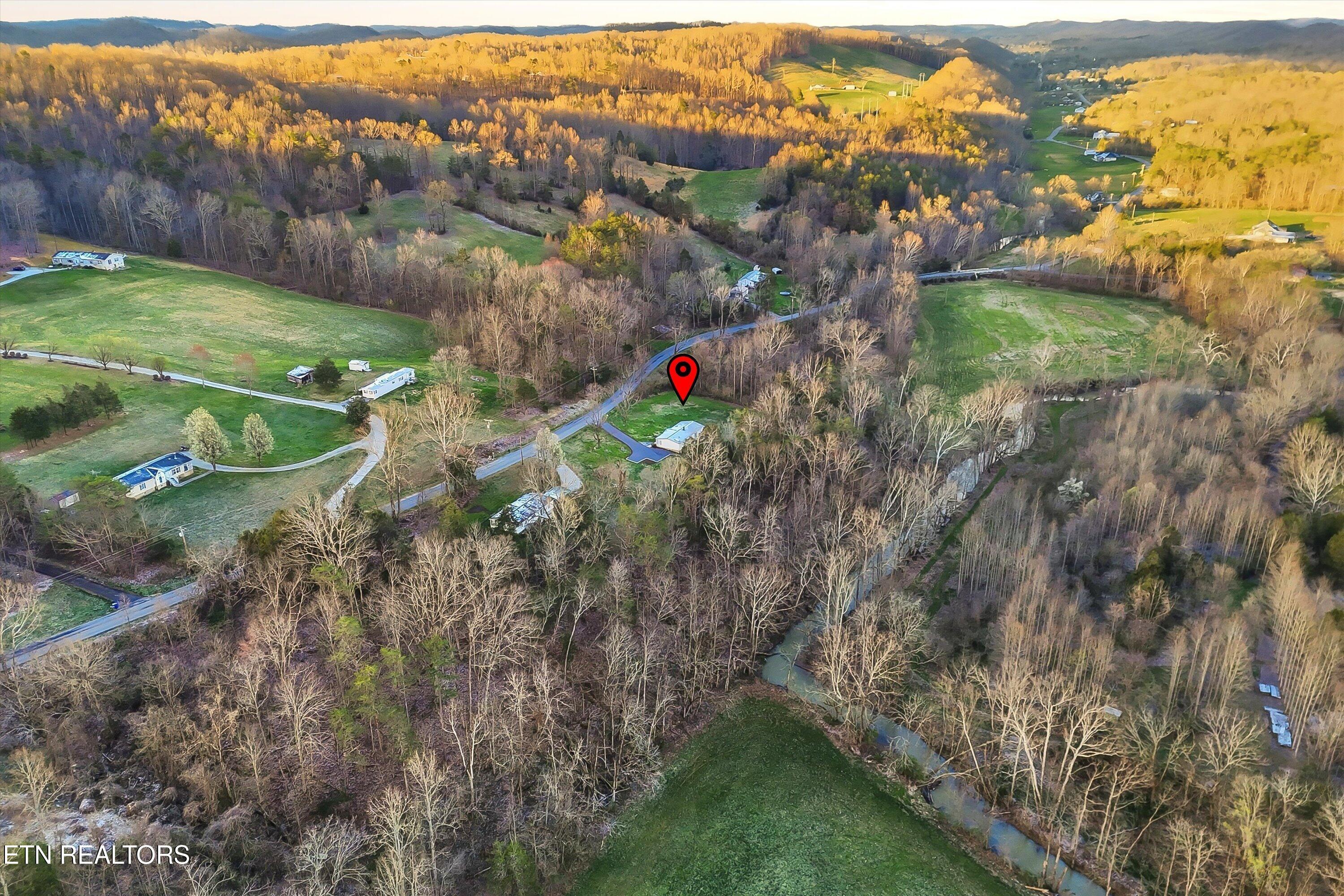 2214 Hinds Creek Road Heiskell TN 37754
