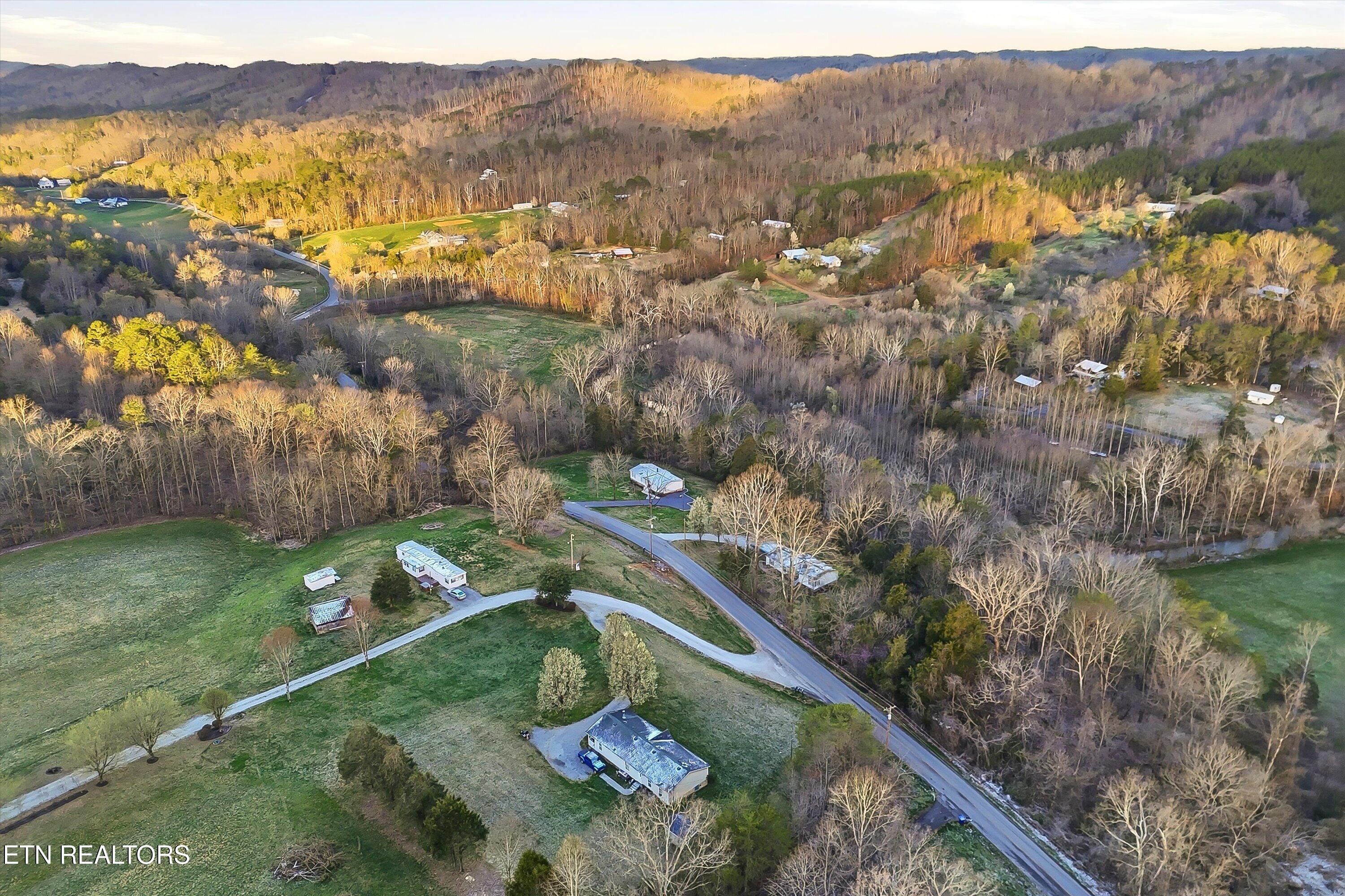 2214 Hinds Creek Road Heiskell TN 37754