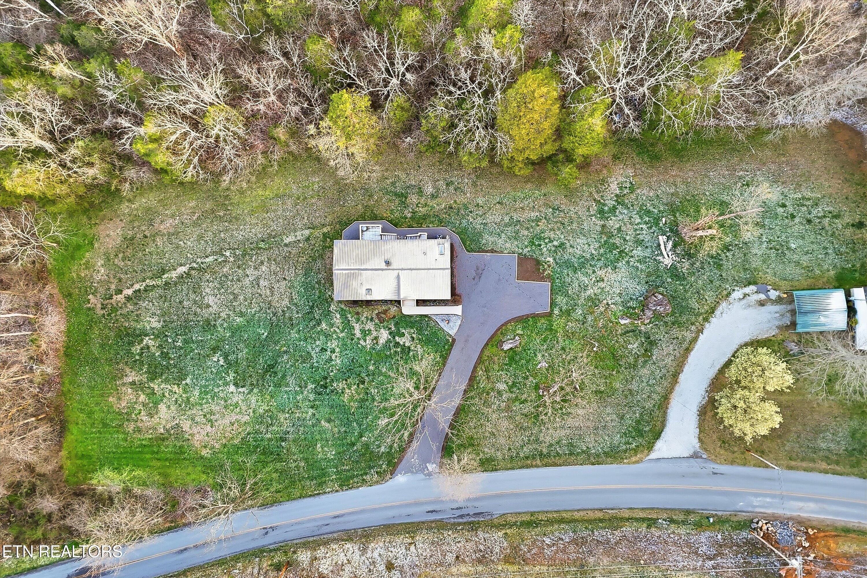 2214 Hinds Creek Road Heiskell TN 37754