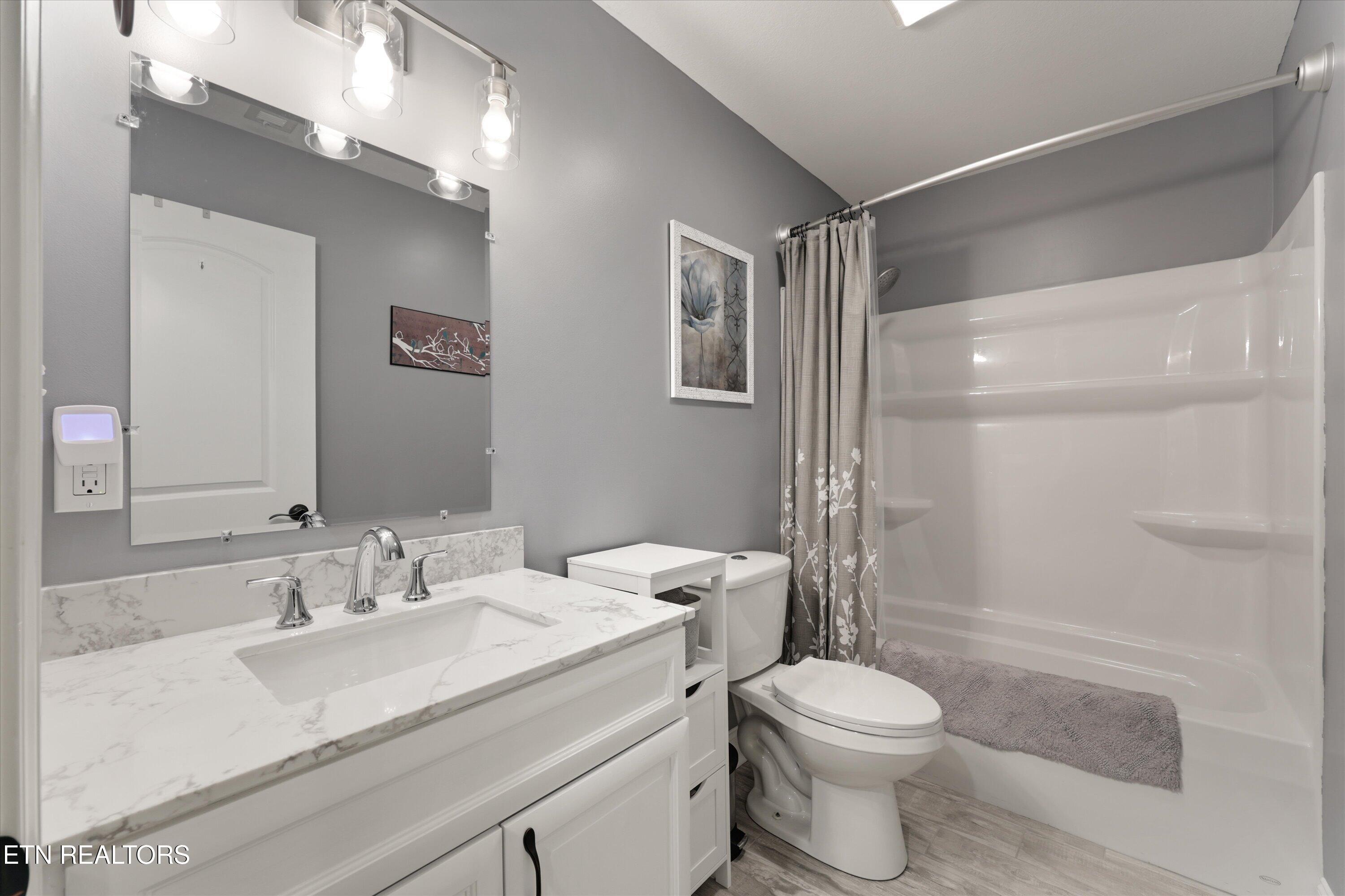 2312 Ancient Oak Lane Knoxville TN 37931