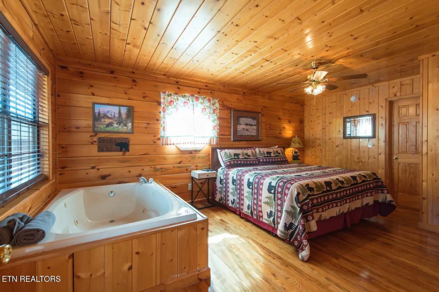 1519 Boo Boos Way Sevierville TN 37862