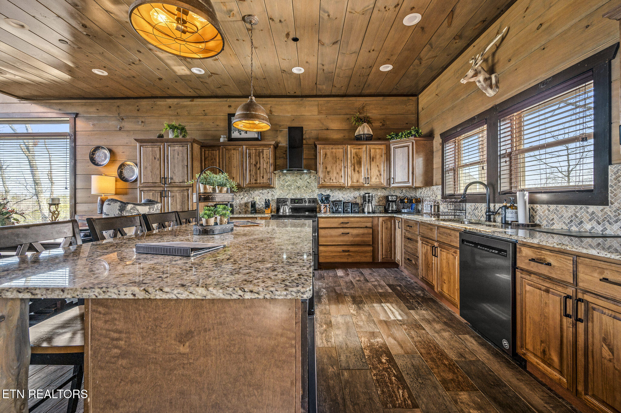 1490 Sleepy Valley Lane Sevierville TN 37876