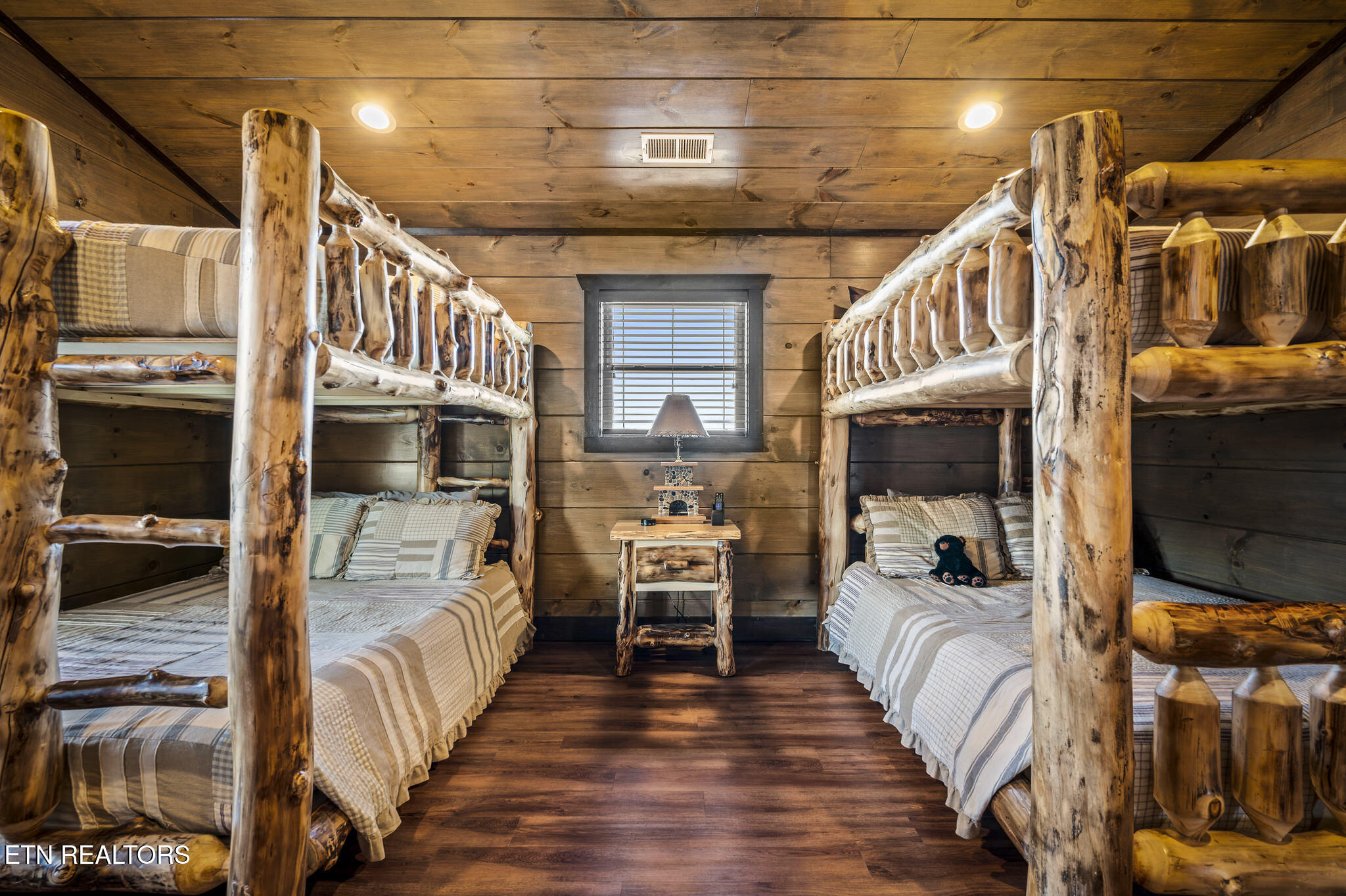 1490 Sleepy Valley Lane Sevierville TN 37876