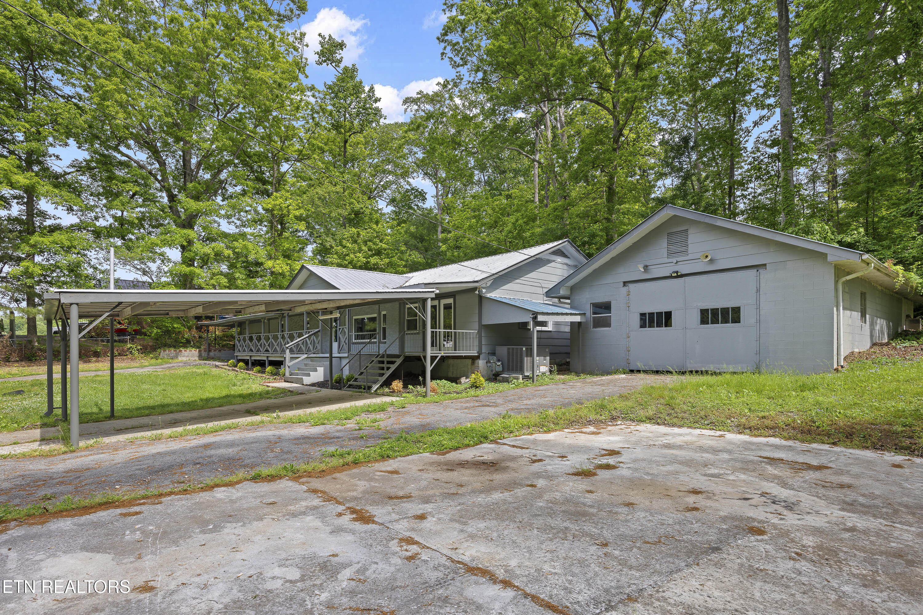 1037 Foust Carney Road Powell TN 37849