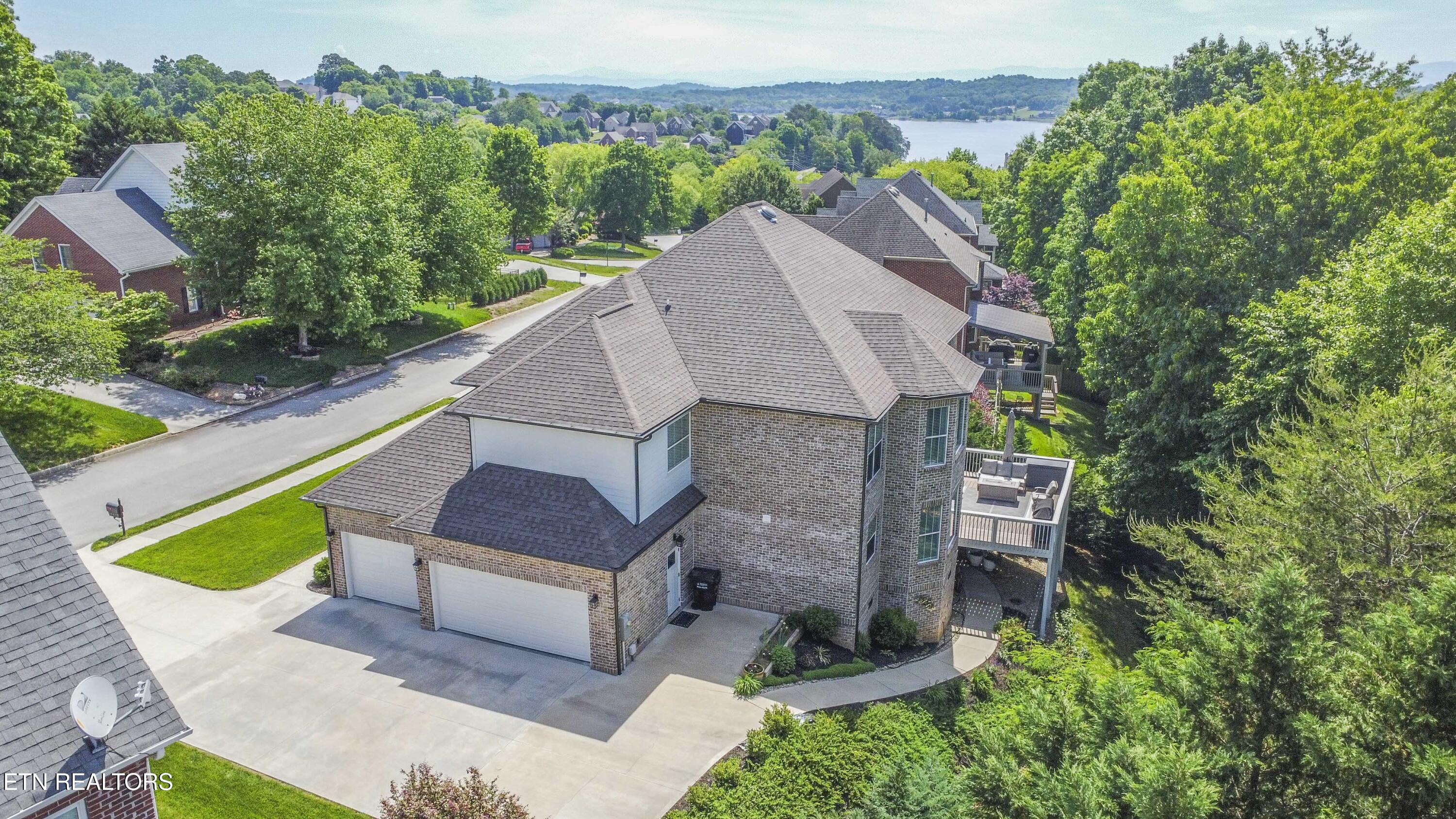 10412 Meadow Ridges Lane Knoxville TN 37922
