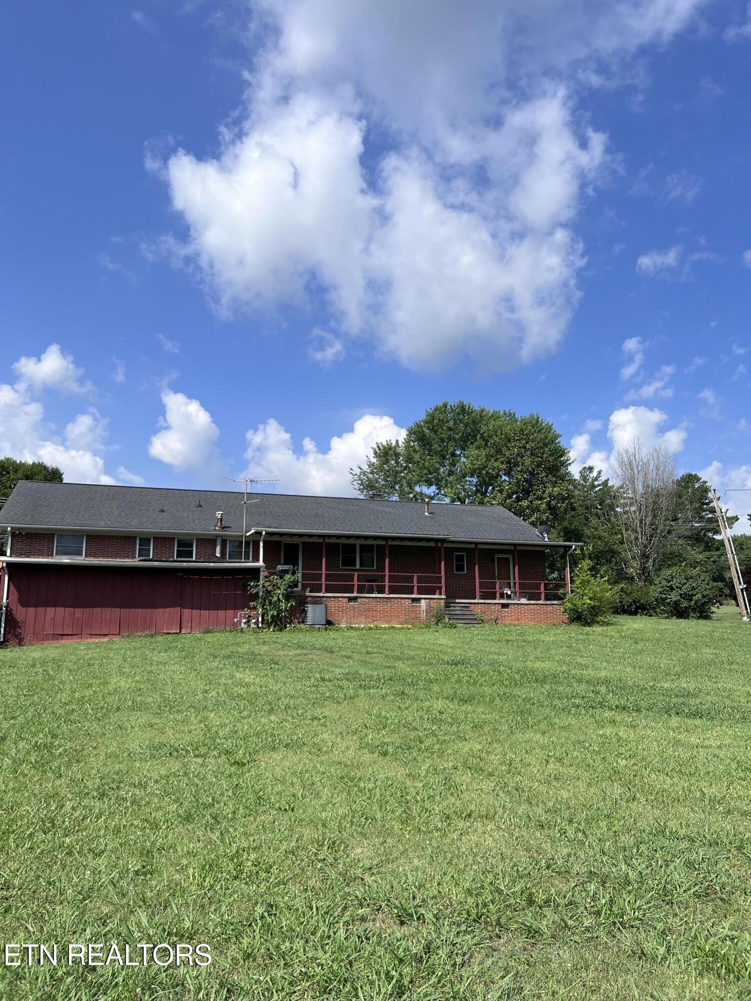 1448/1448B Louisville Road Alcoa TN 37701