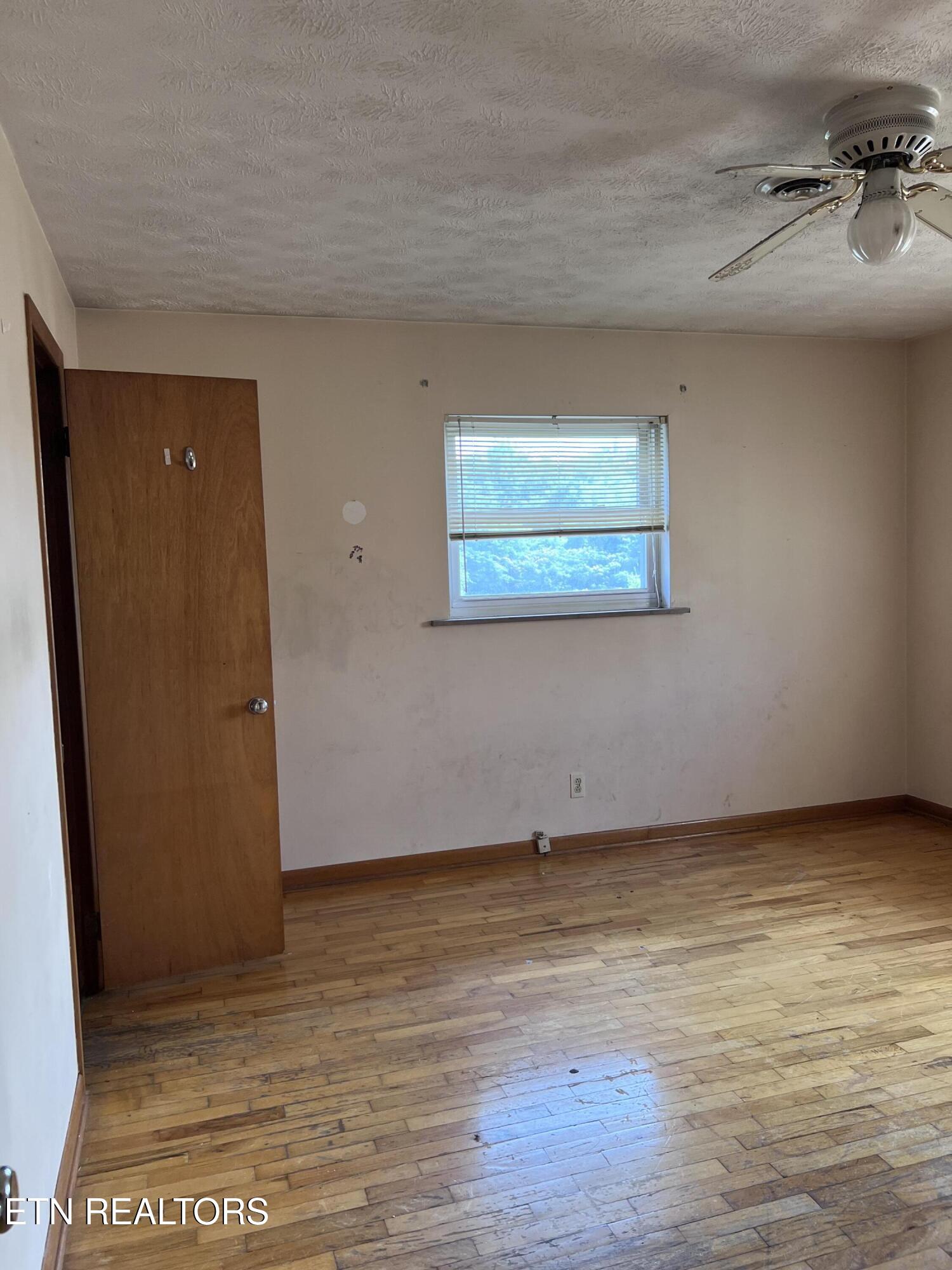 1448/1448B Louisville Road Alcoa TN 37701