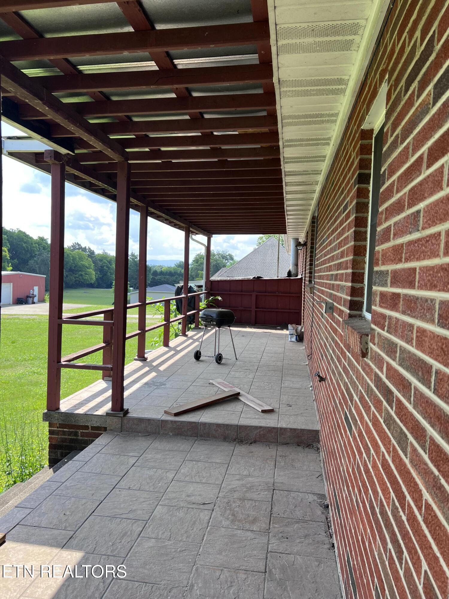 1448/1448B Louisville Road Alcoa TN 37701