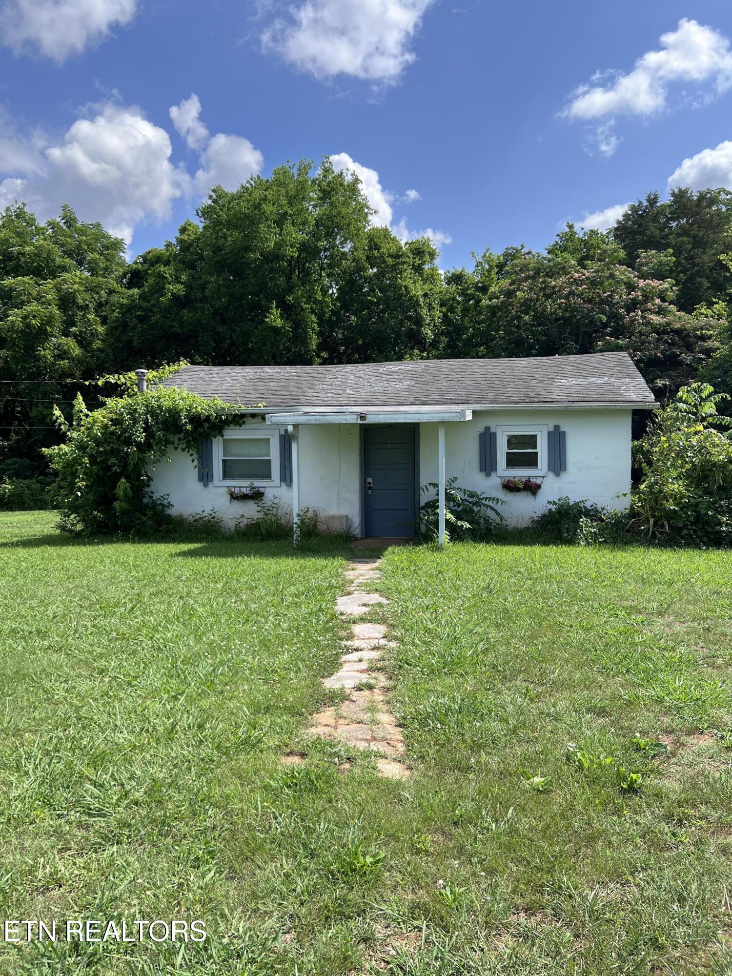1448/1448B Louisville Road Alcoa TN 37701