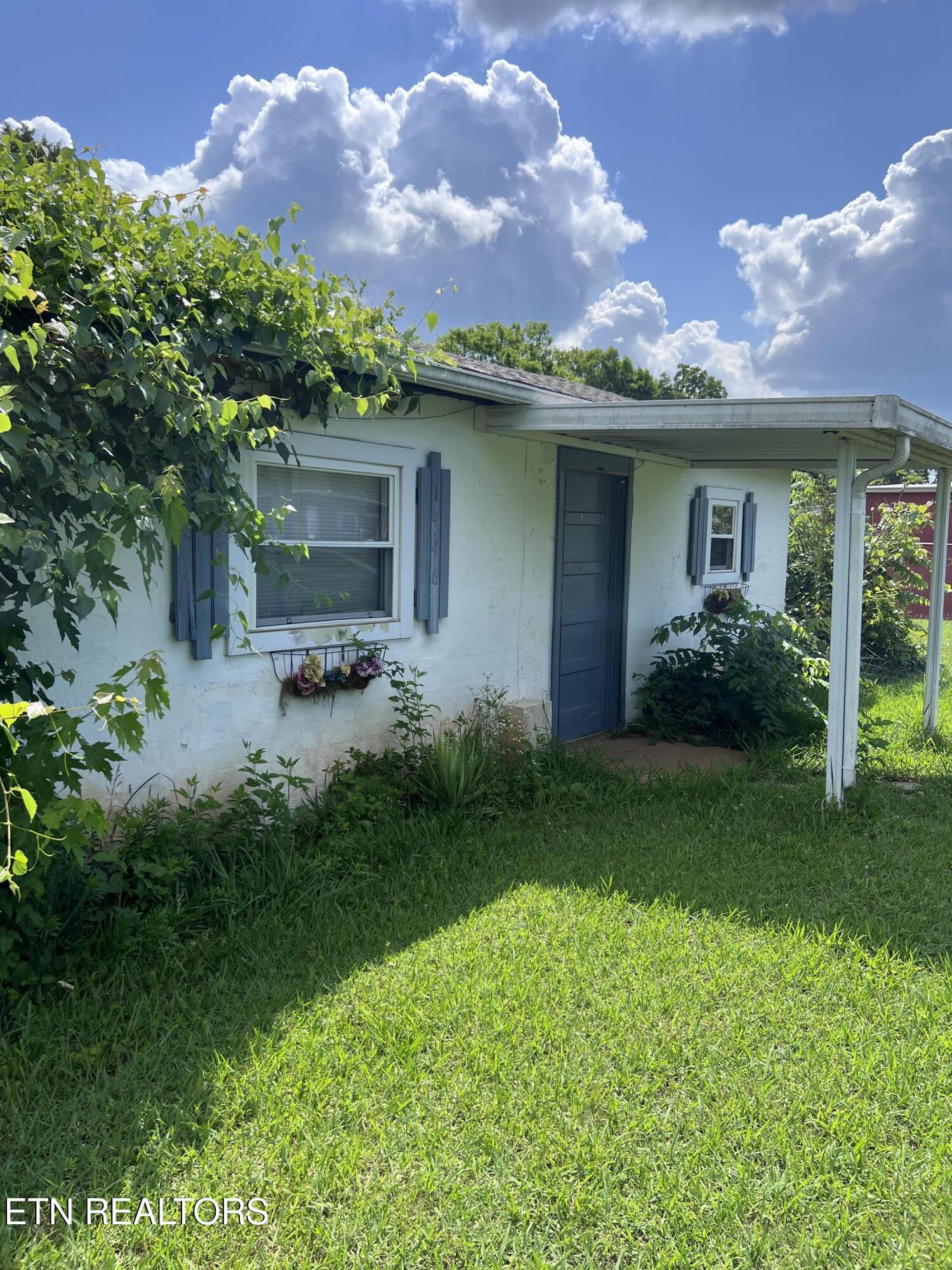 1448/1448B Louisville Road Alcoa TN 37701