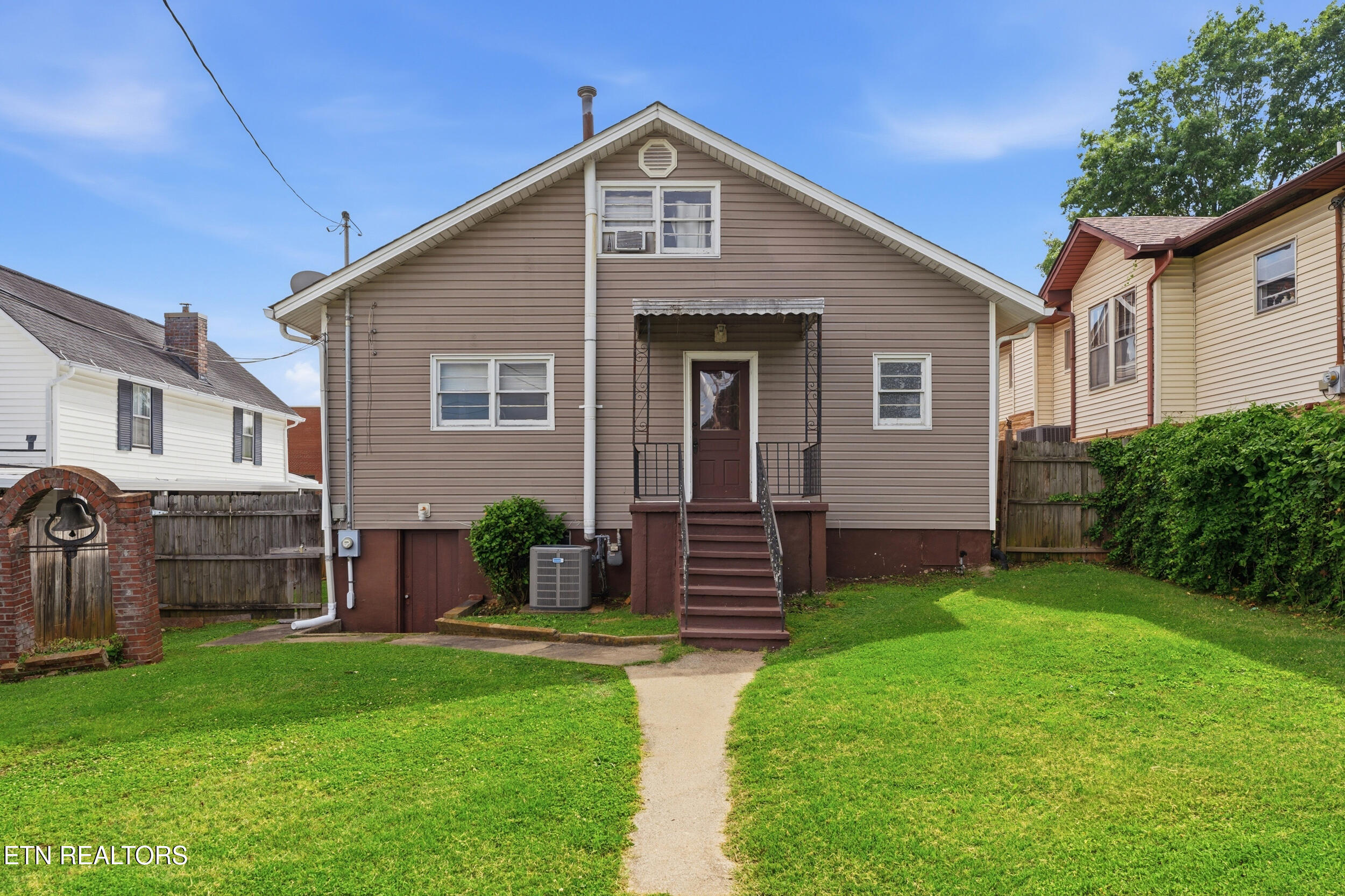 205 Kingston Street Lenoir City TN 37771