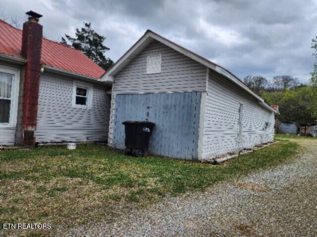218 East Lake Avenue Celina TN 38551