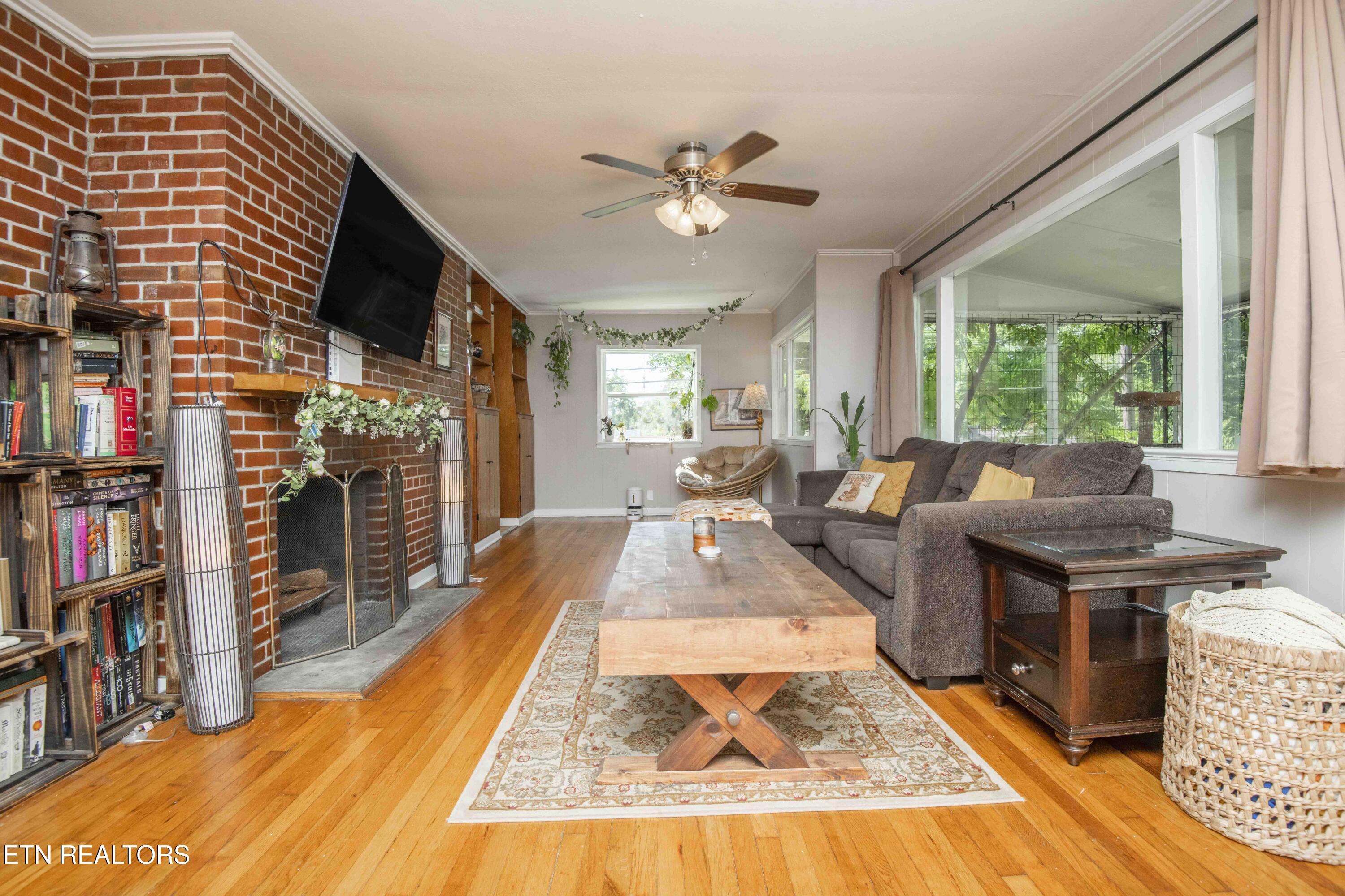 306 W Faunce Road Oak Ridge TN 37830