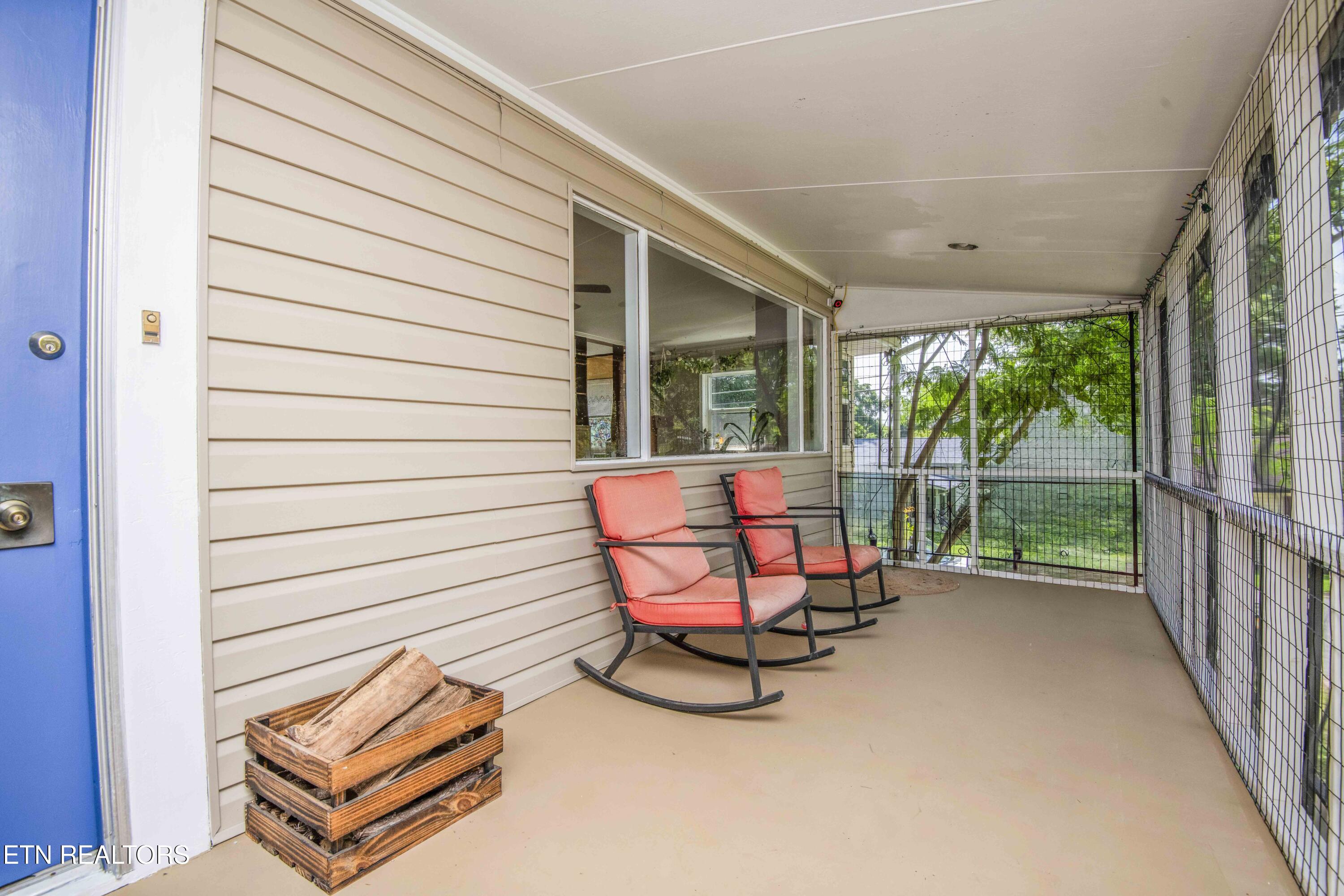 306 W Faunce Road Oak Ridge TN 37830