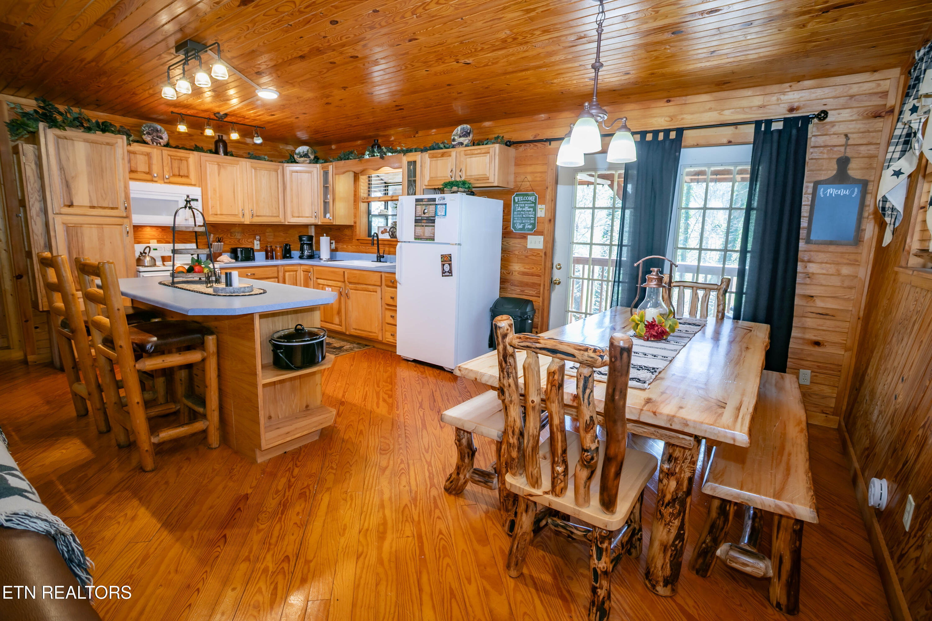 3849 Saddle Brook Way Sevierville TN 37862