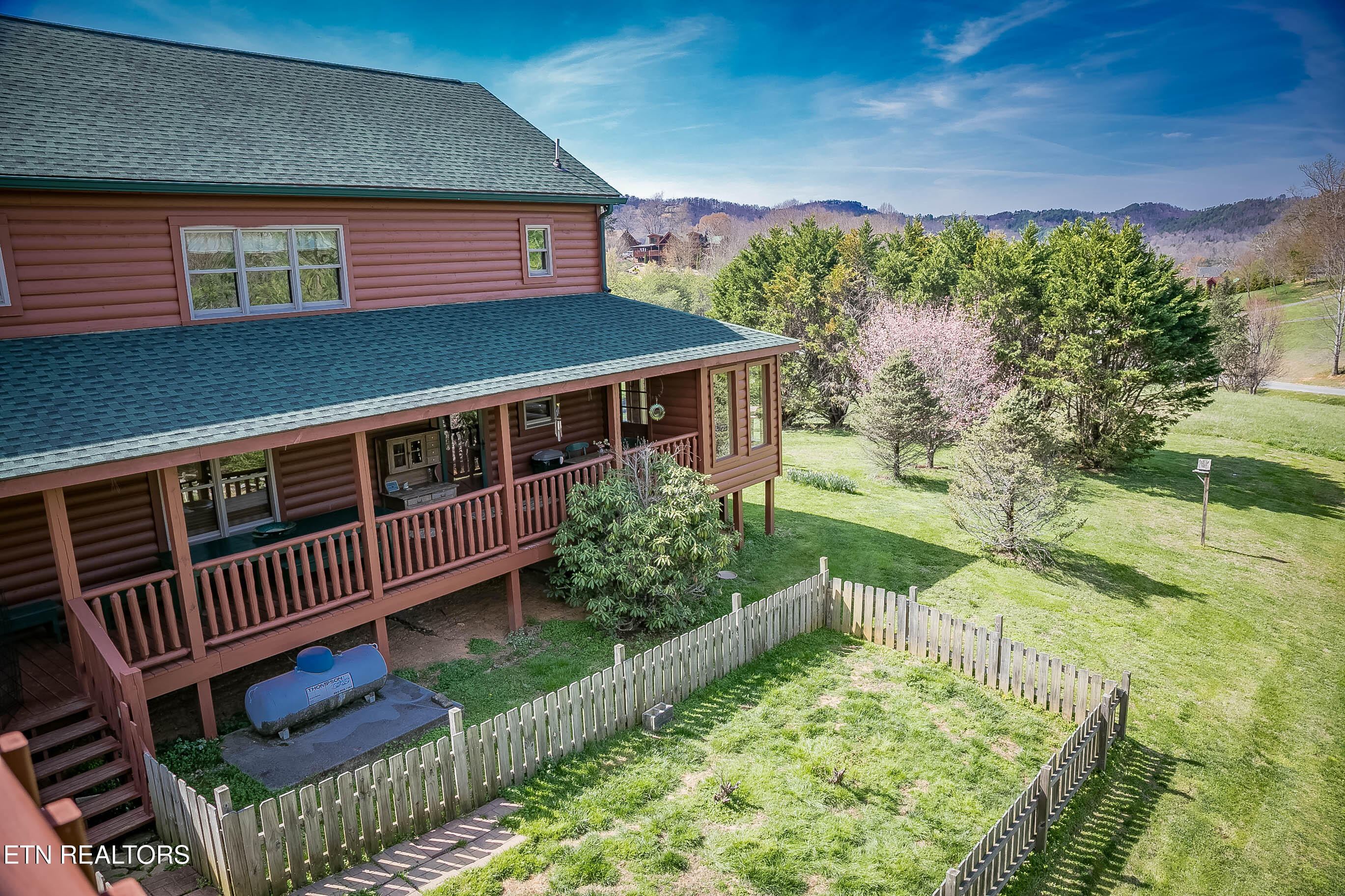 3385 Clear Valley Drive Sevierville TN 37862
