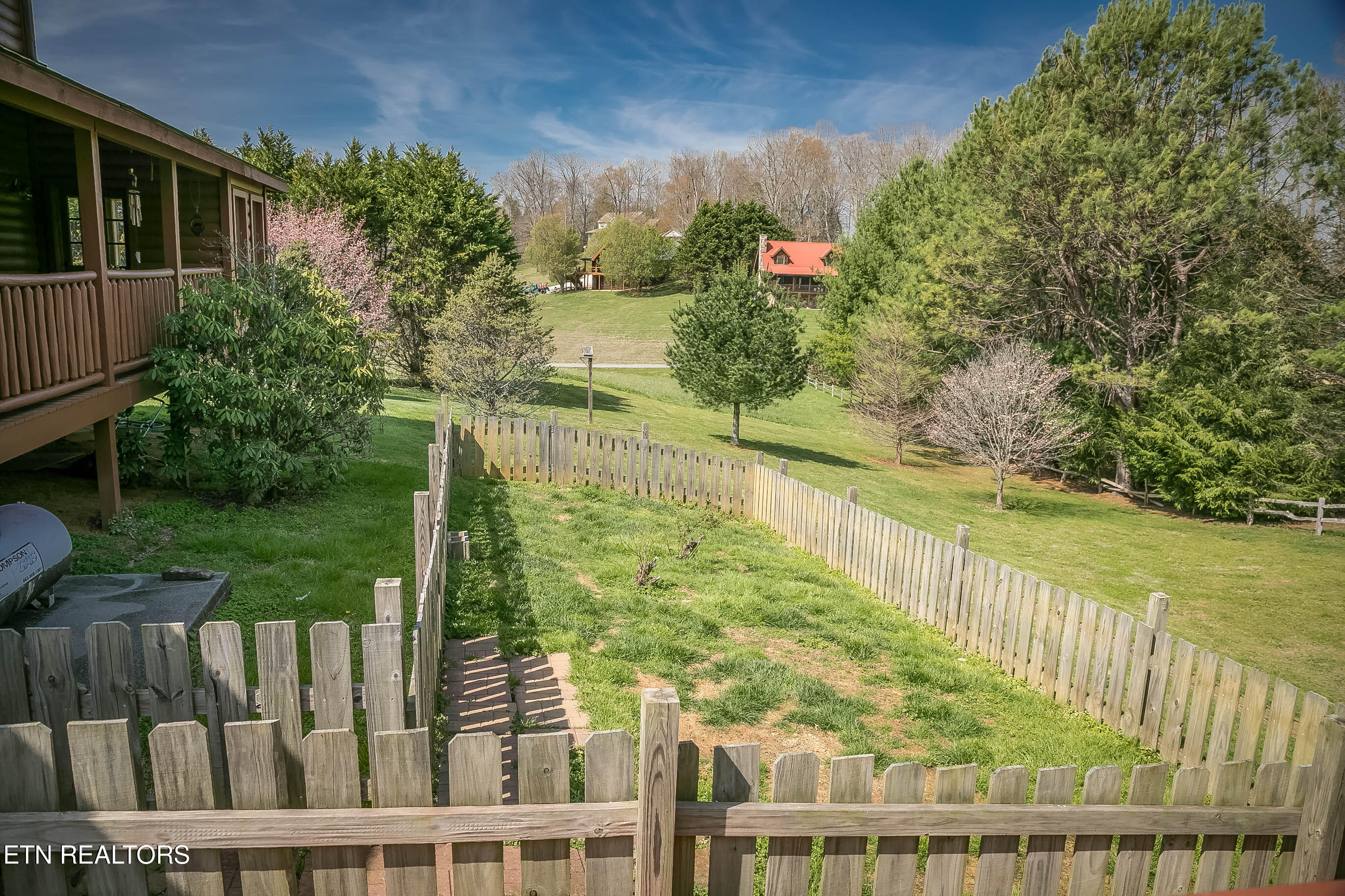 3385 Clear Valley Drive Sevierville TN 37862